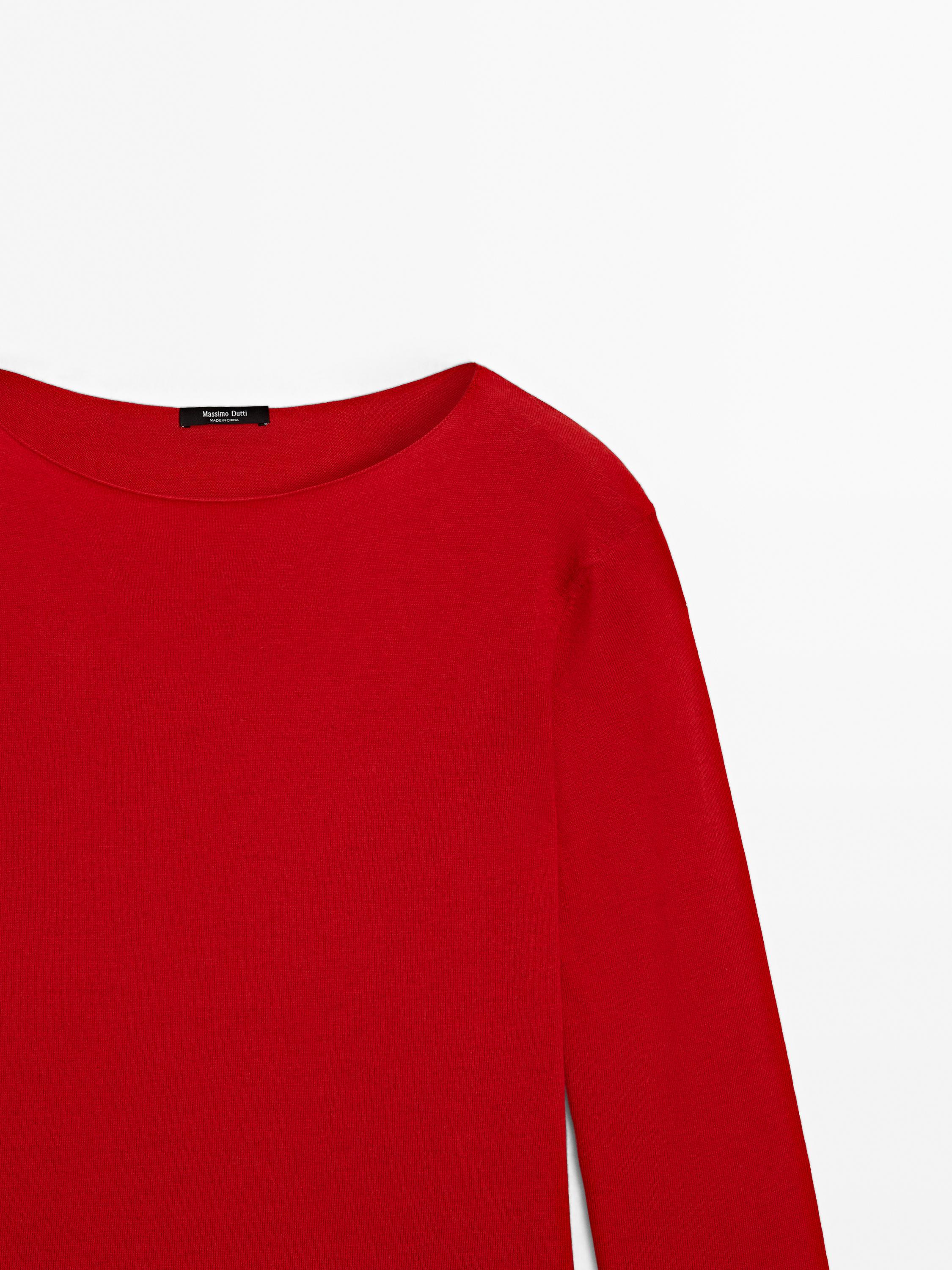 Svetr z vlněné směsi s lodičkovým výstřihem