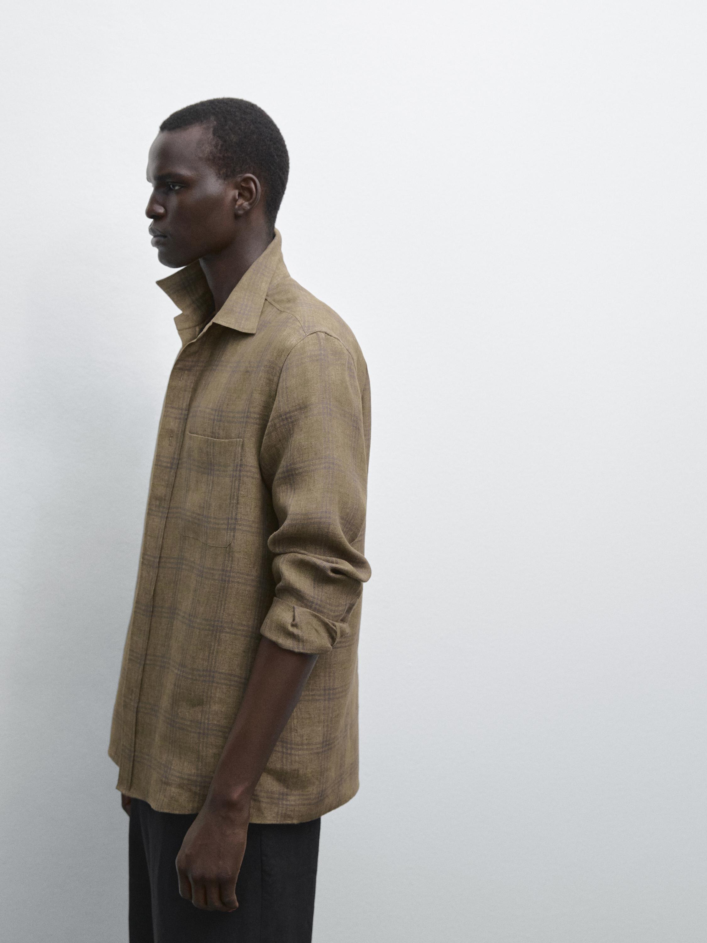 قميص كتان بقصة عادية ومربعات