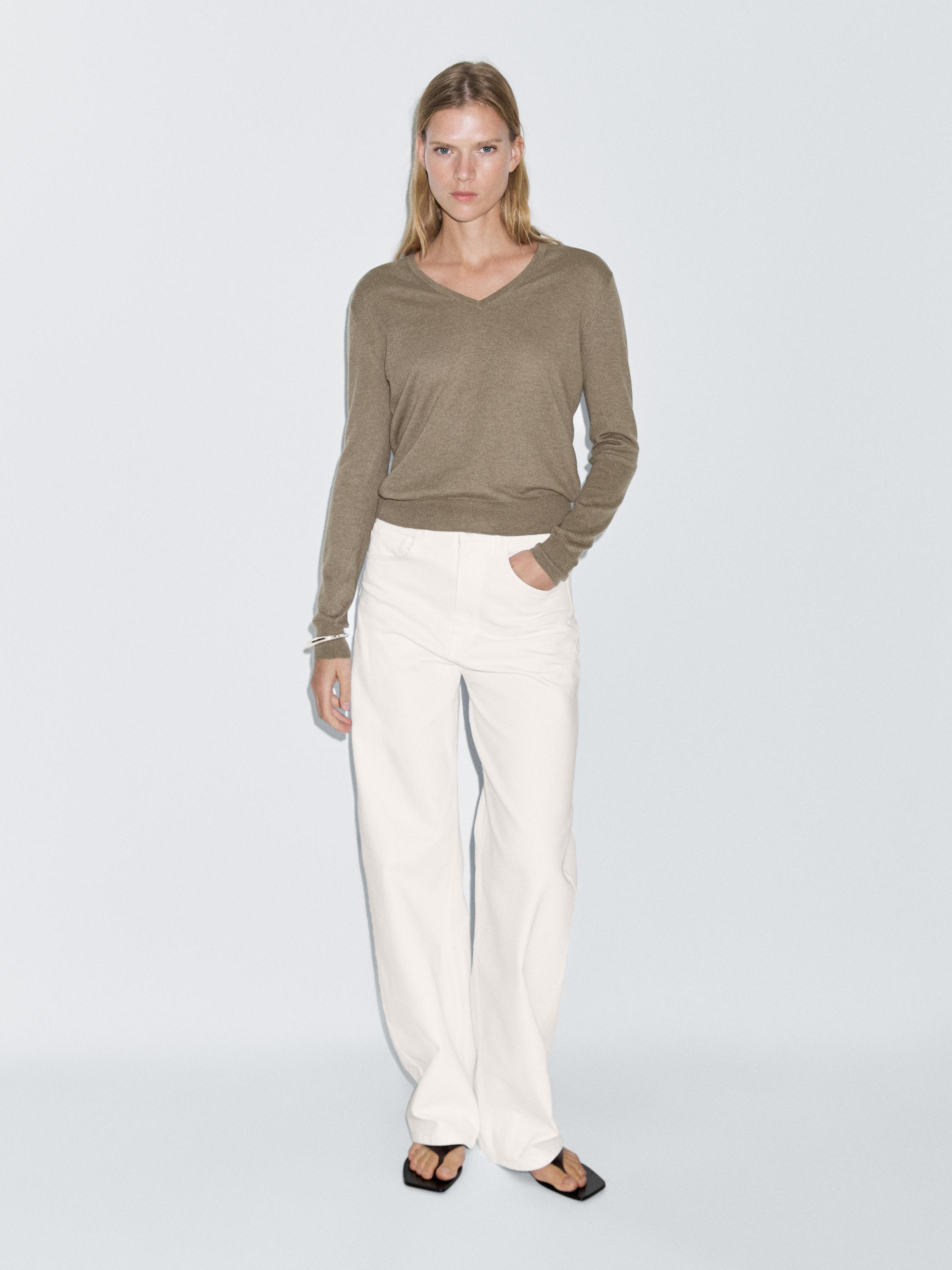 Wool blend V-neck knit sweater