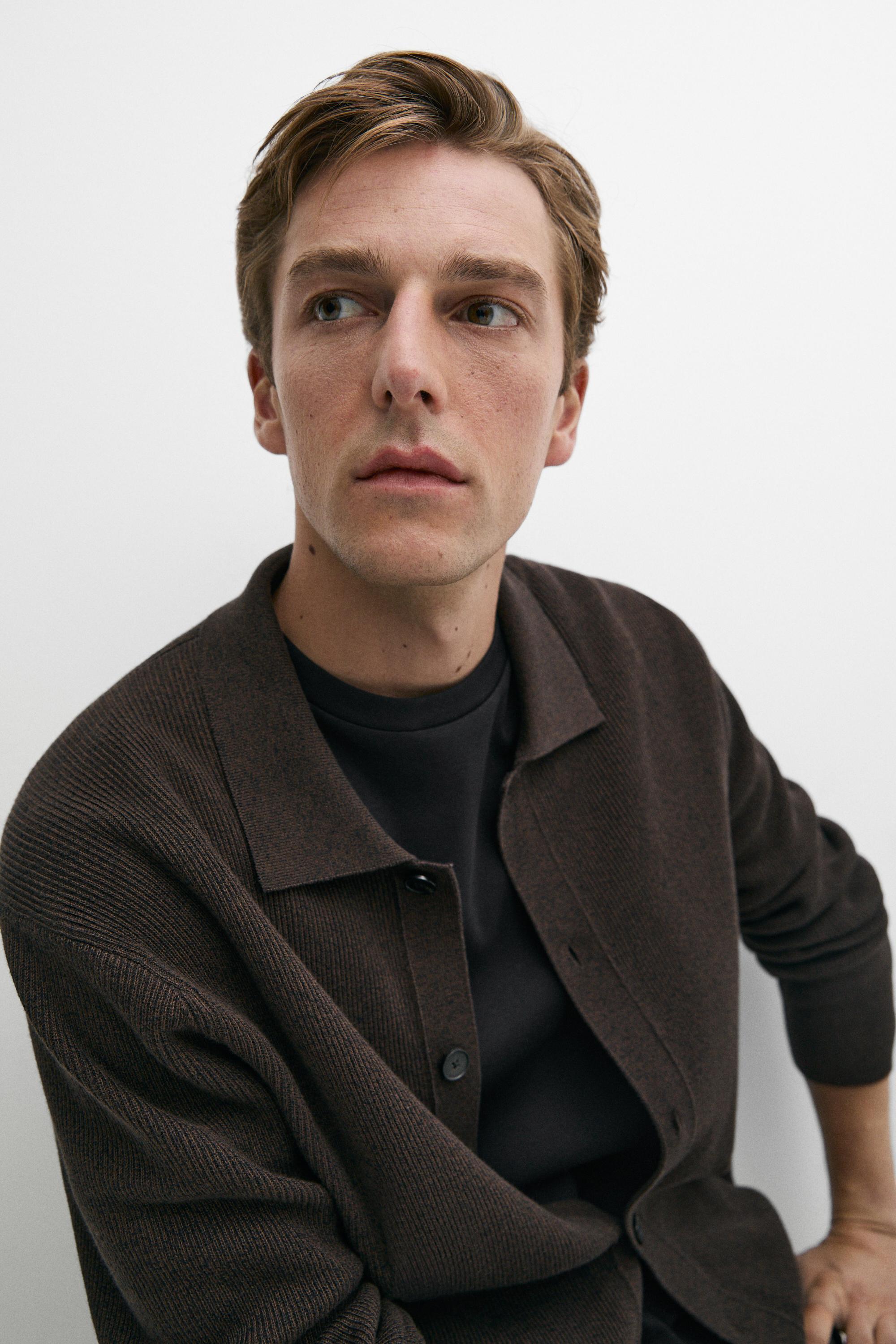 100% cotton polo collar knit cardigan — BROWN