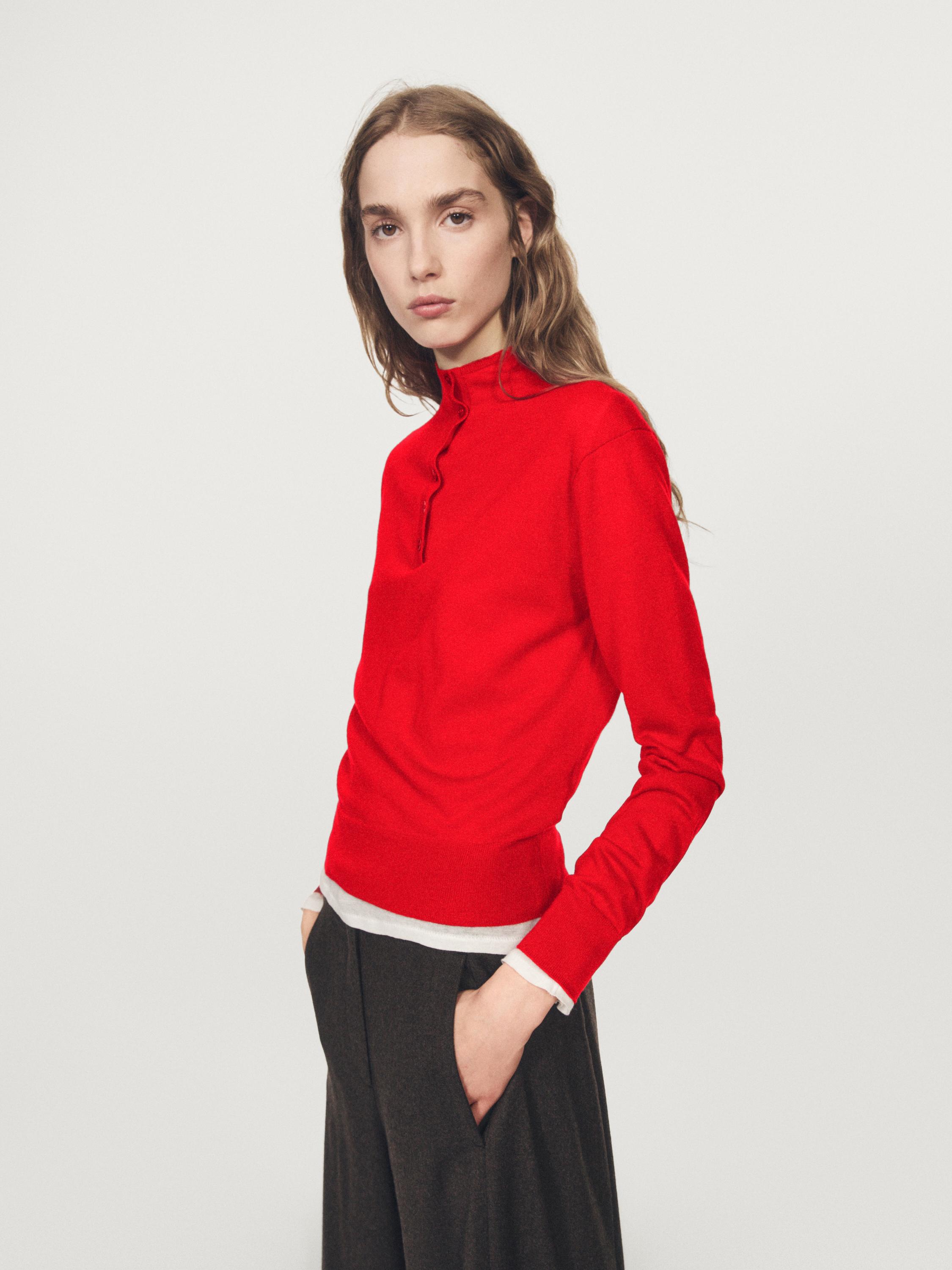 Buttoned mock turtleneck knit sweater — RED