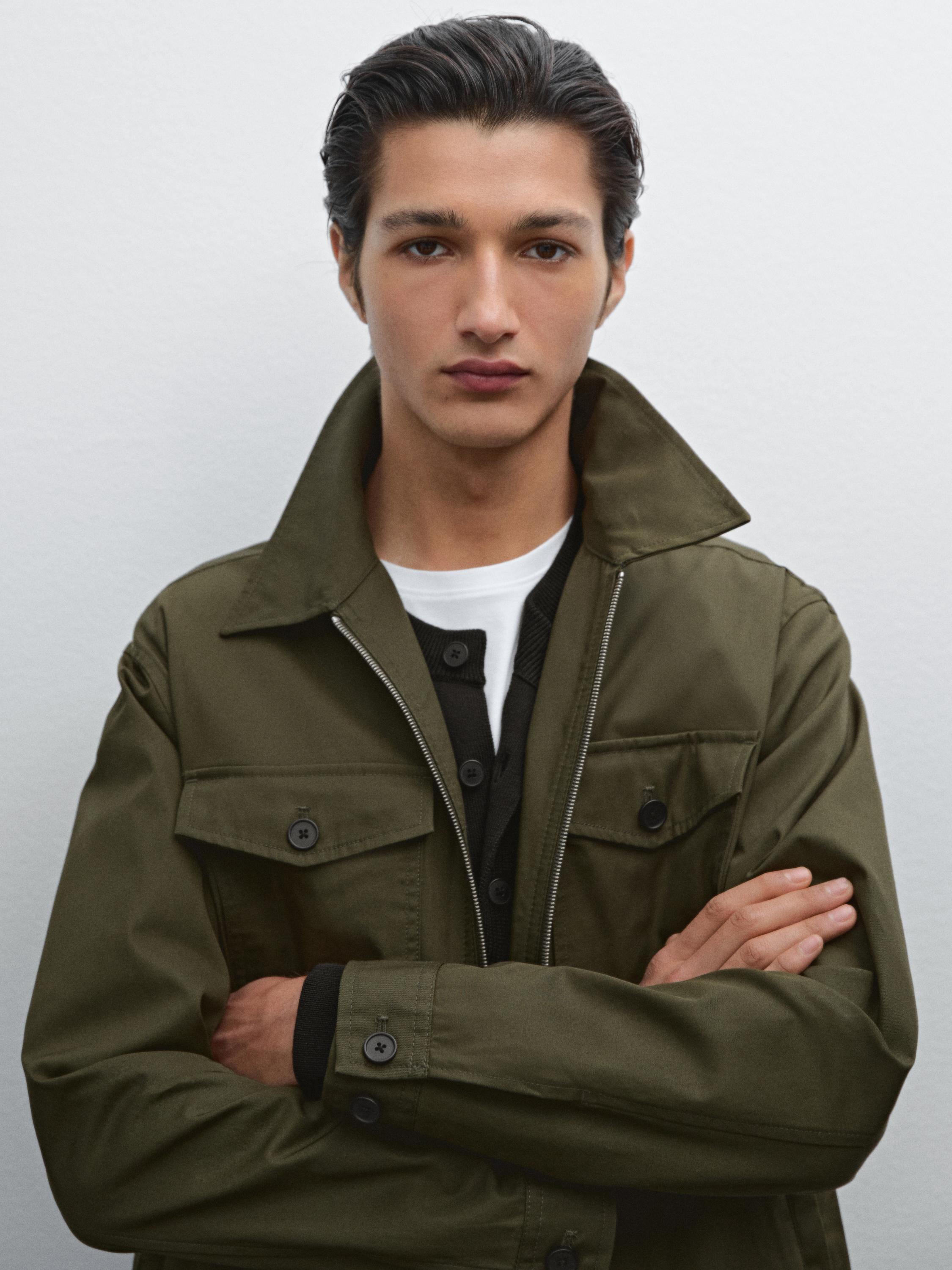 جاكيت قطن مفصل بجيوب