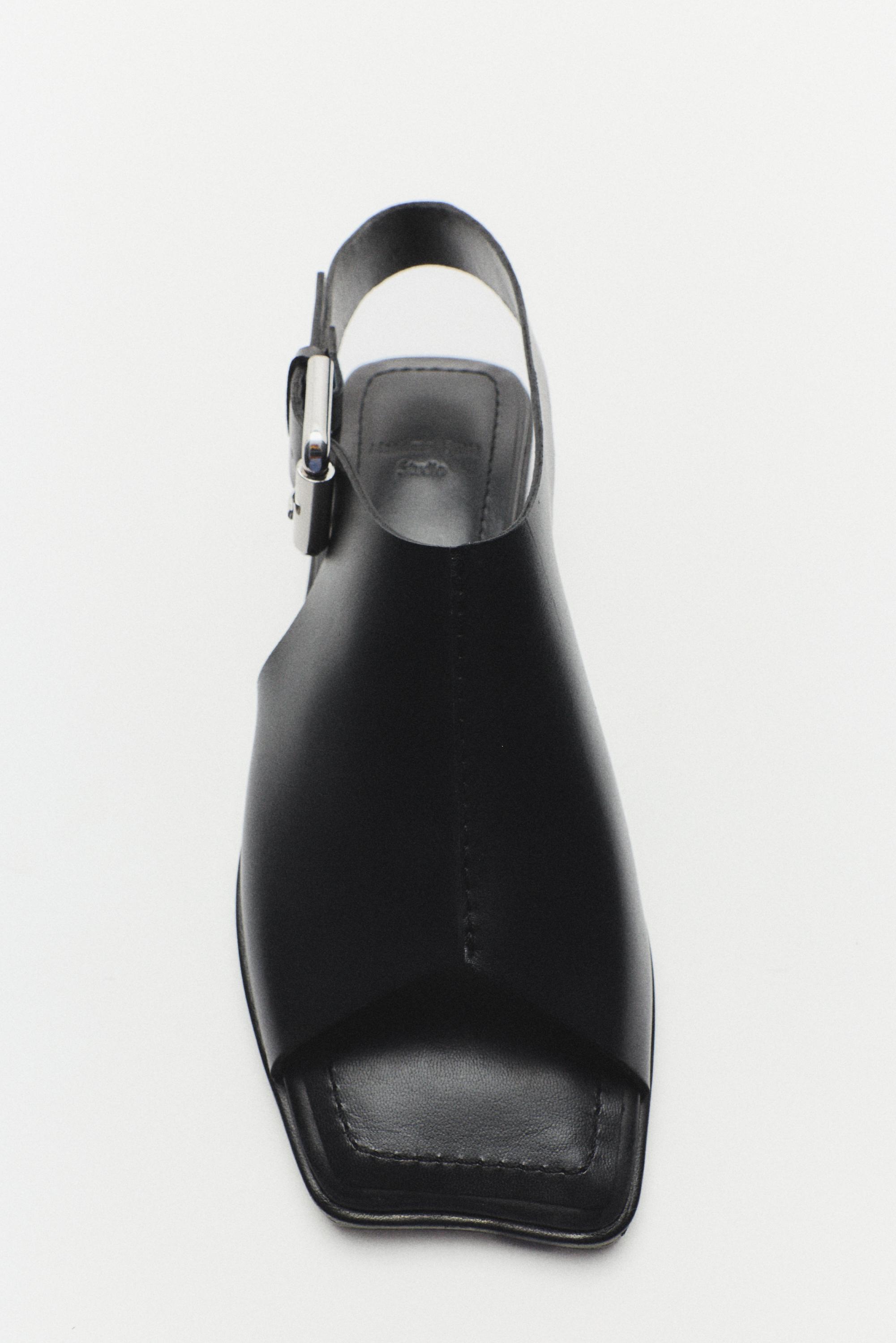 Leather sandal - STUDIO — BLACK