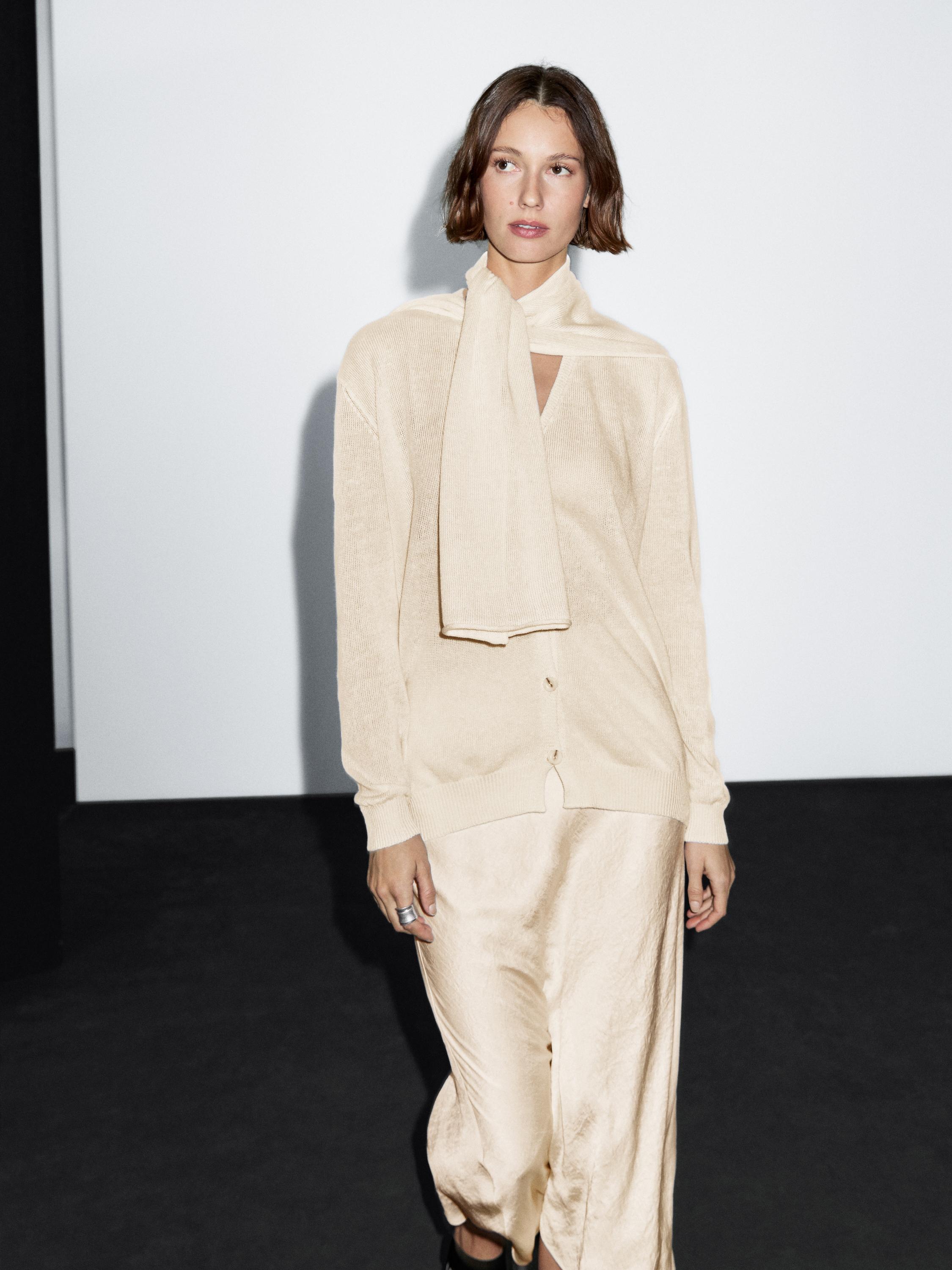 كارديغان محاك من الكتان المخلوط بوشاح