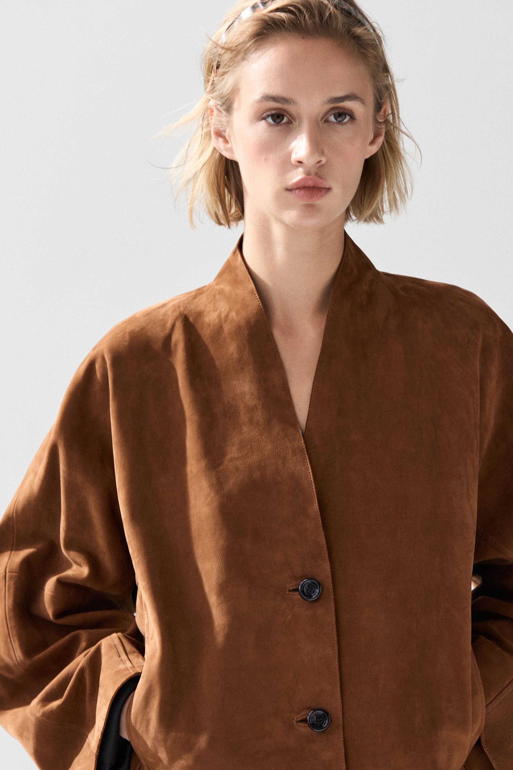 Suede leather V-neck jacket · Camel · Bomberâ Jacket | Massimo Dutti