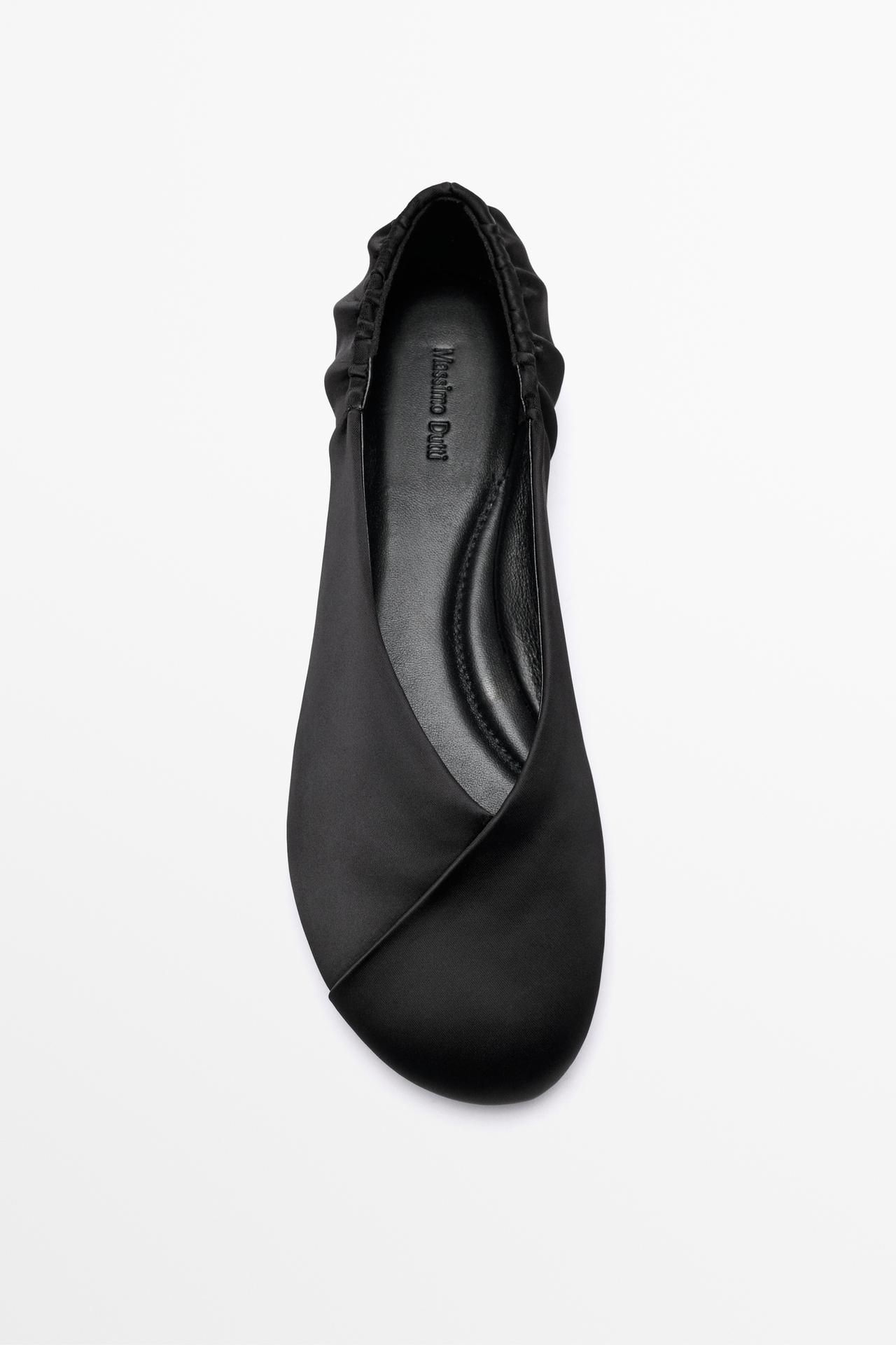 Crossover ballet flat — BLACK