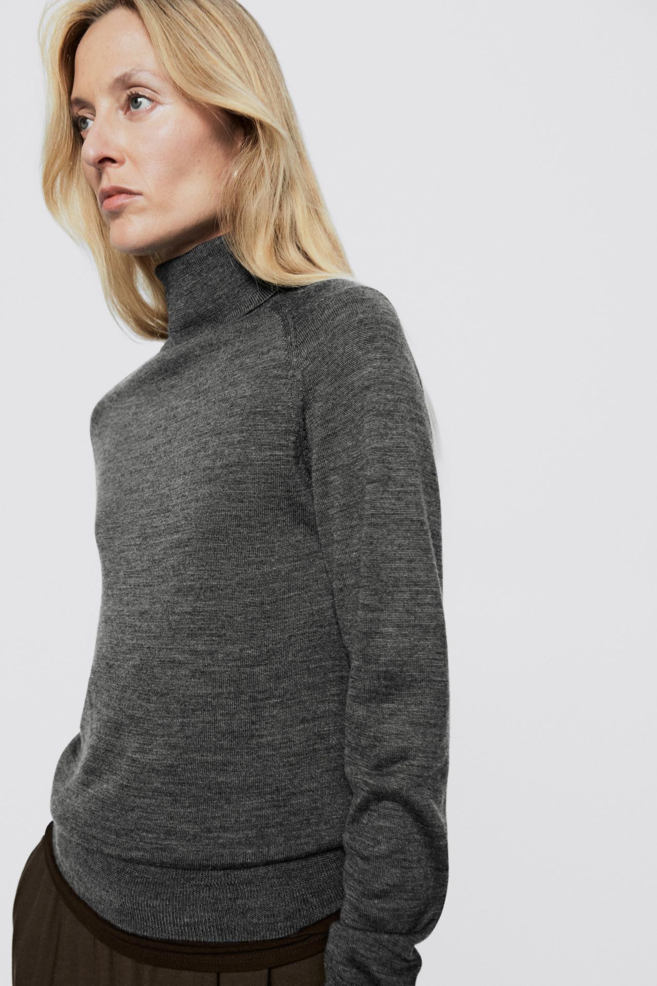 100% wool button-detail knit sweater - LIMITED EDITION — MEDIUM GREY