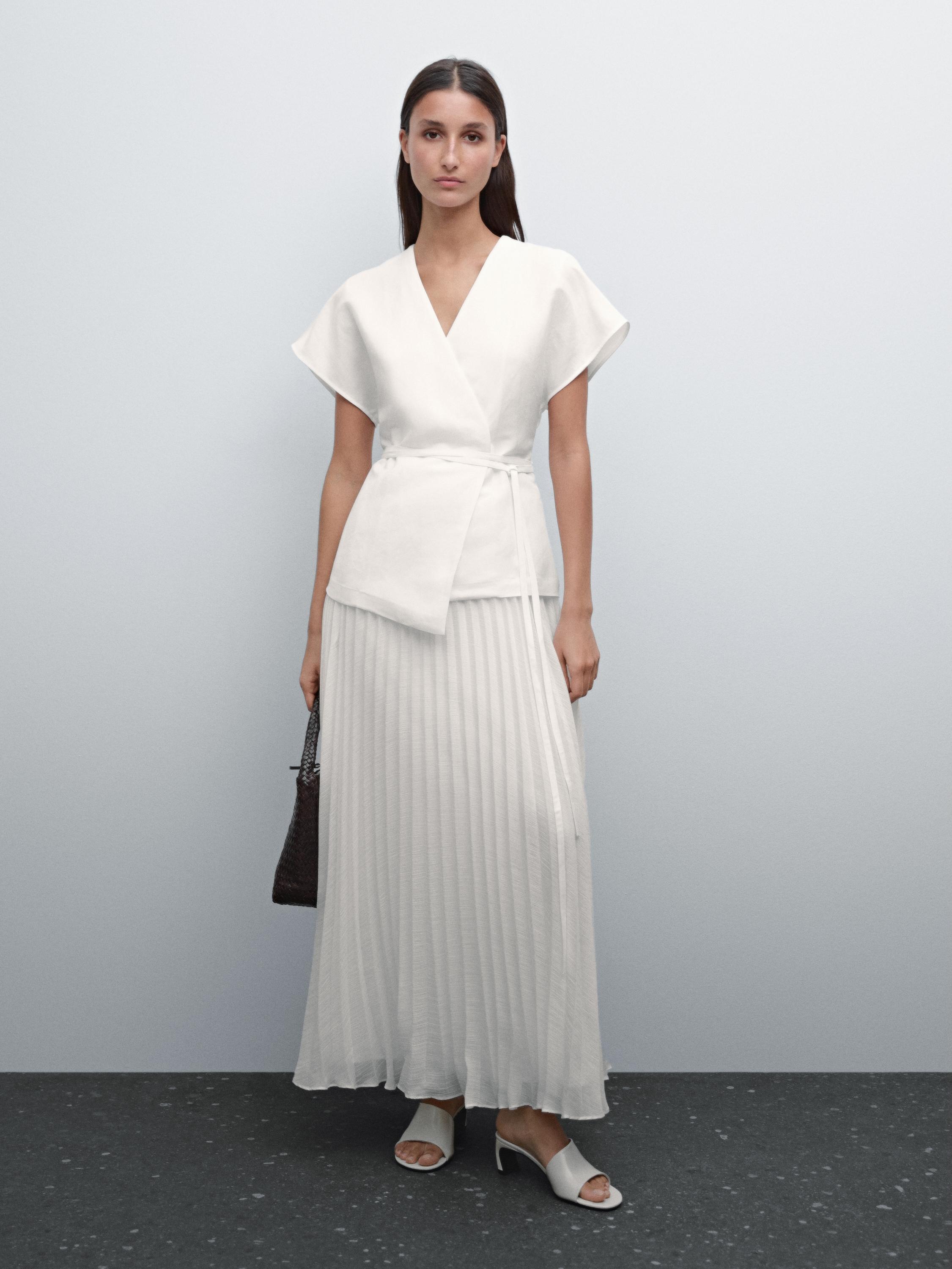 Contrast pleated midi dress