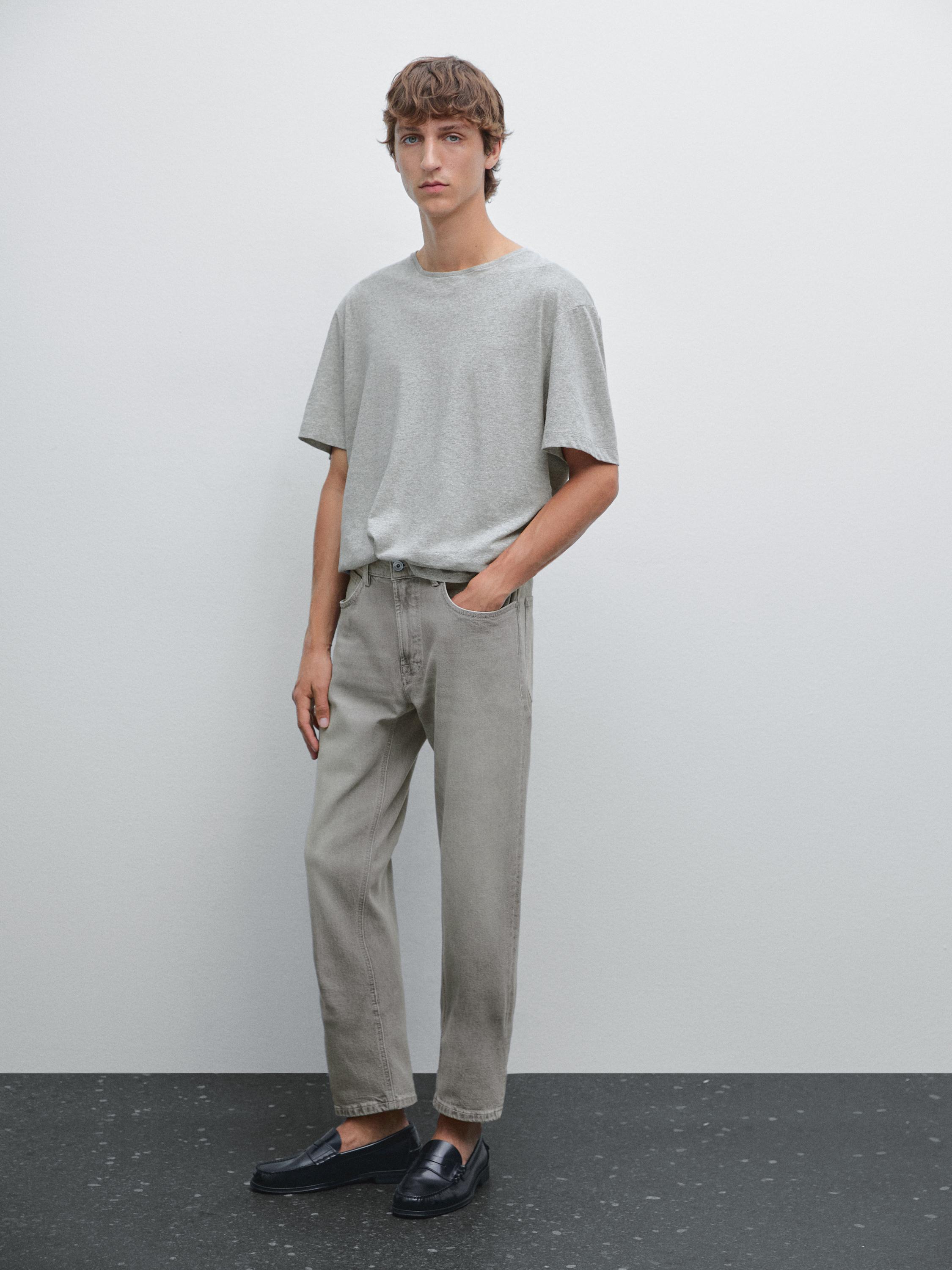 Tapered fit jeans