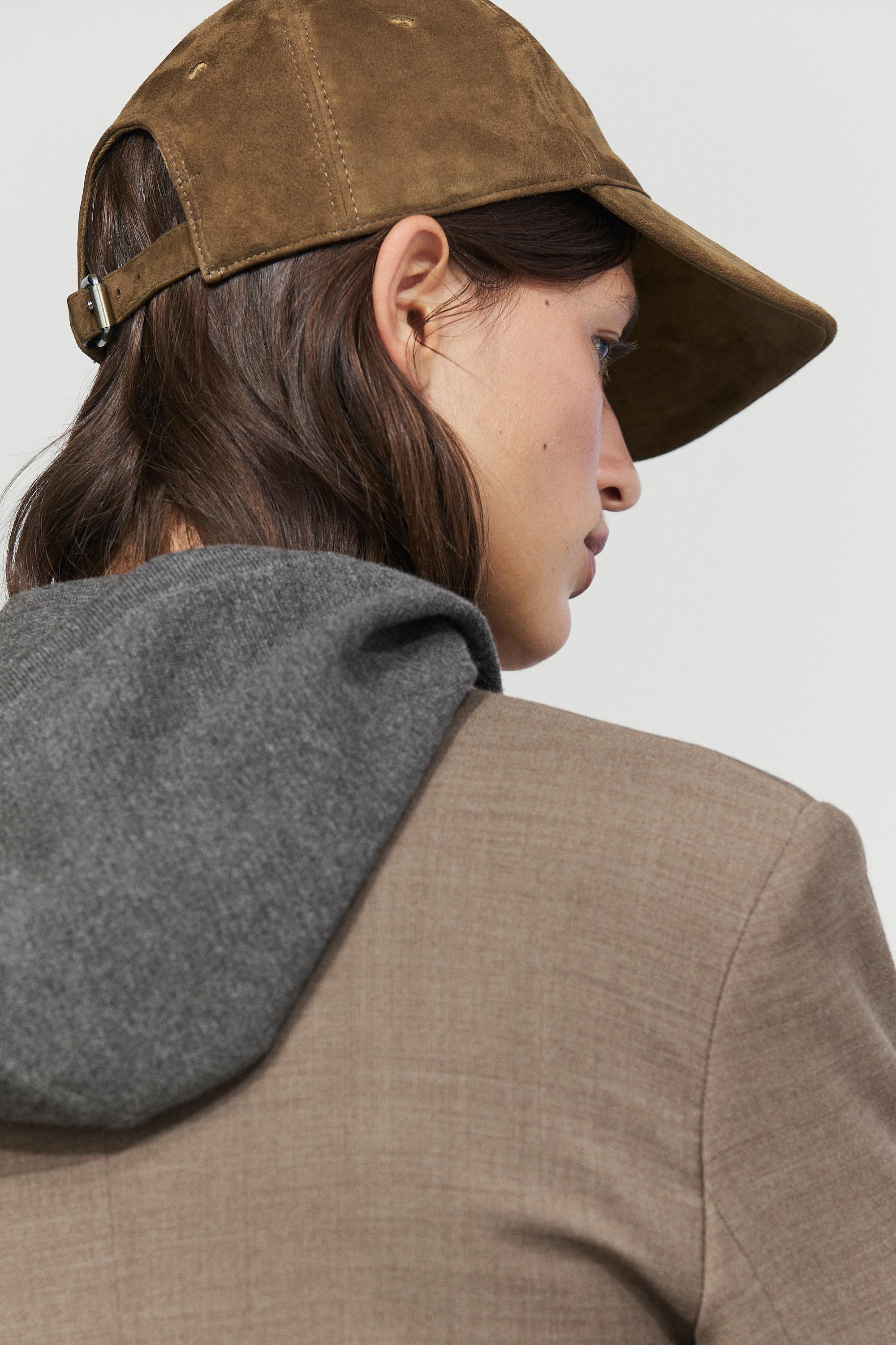Suede leather cap — OCHRE