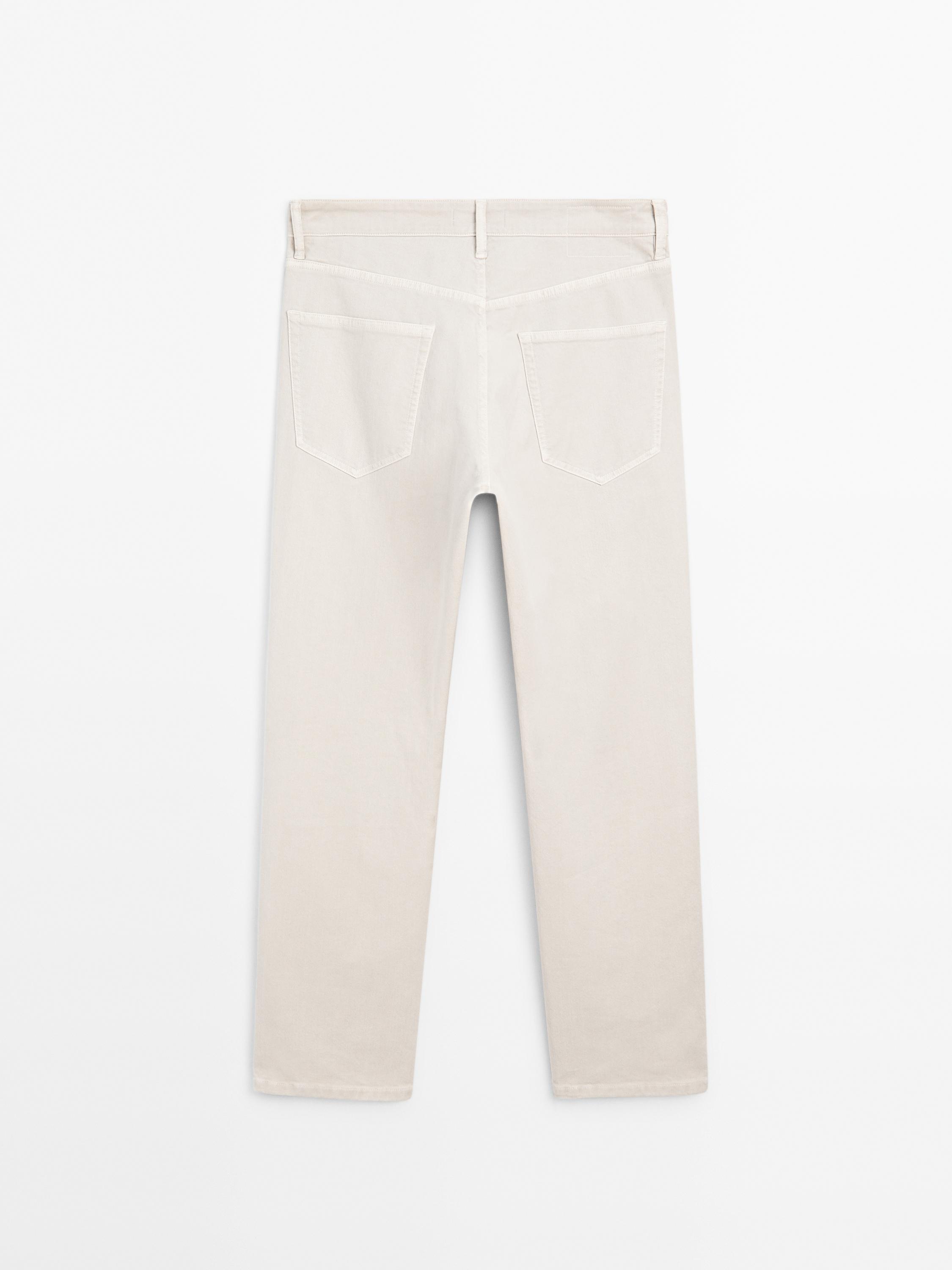 Tapered fit jeans