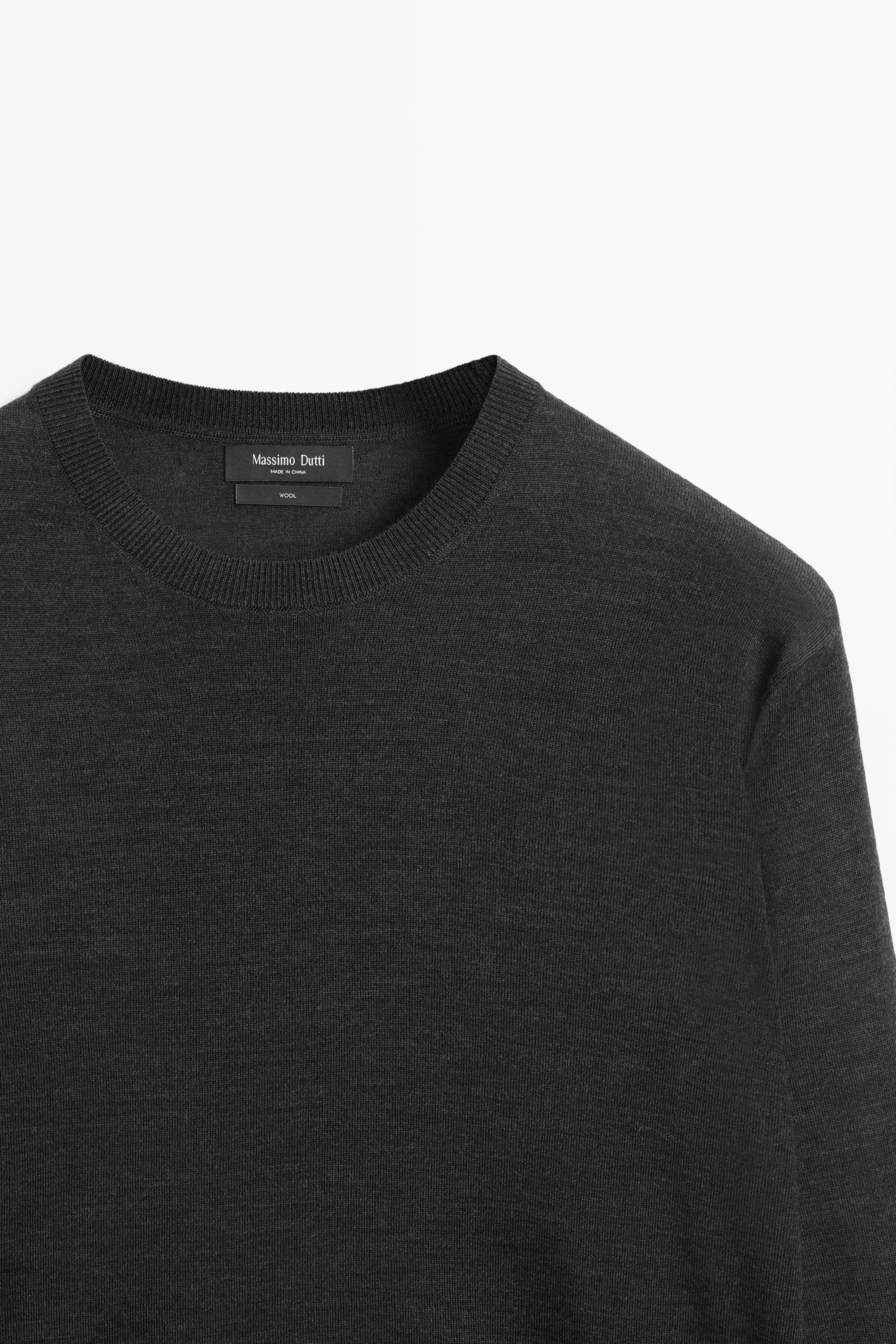 100% merino wool knit round neck sweater — CHARCOAL