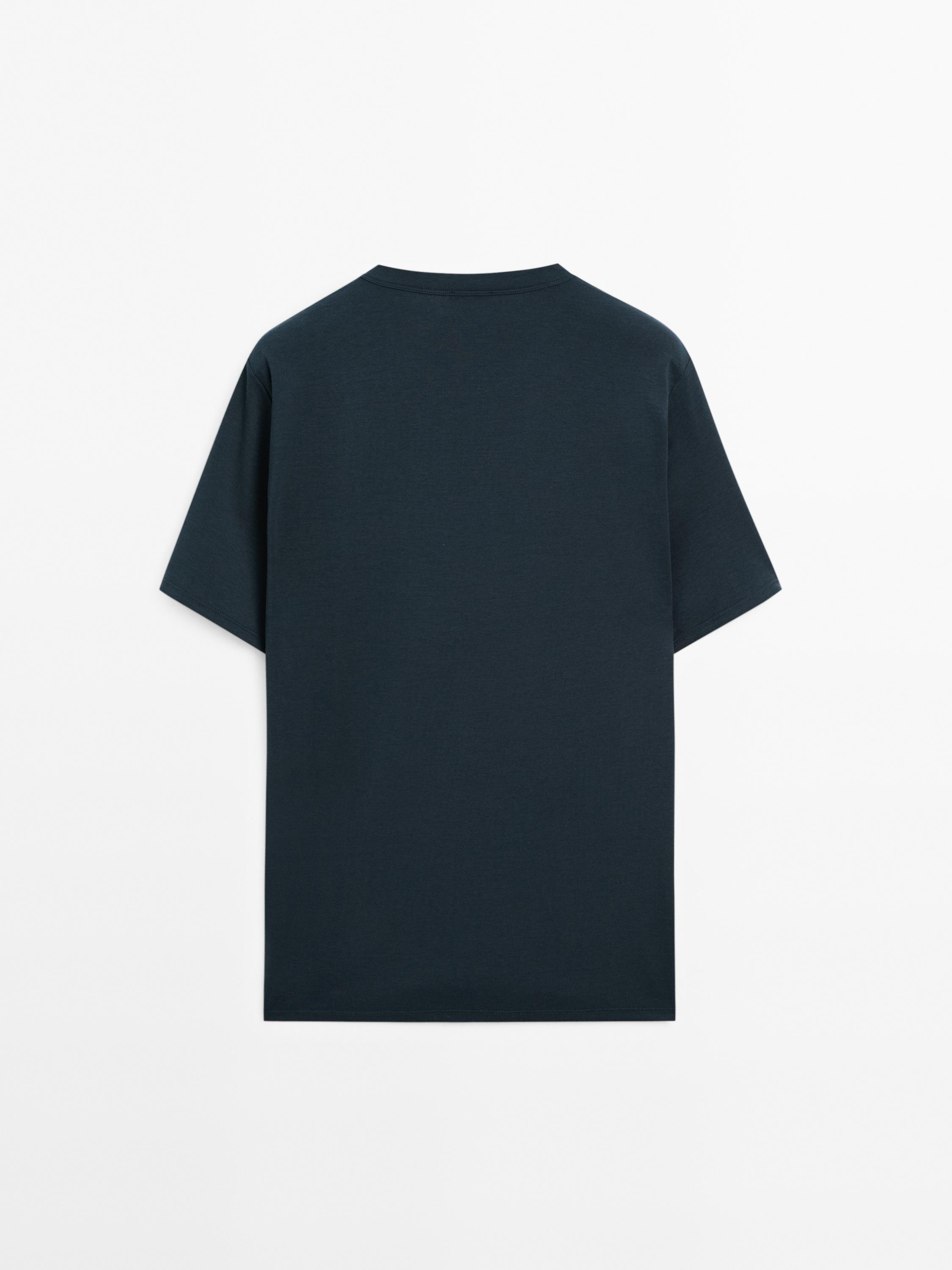 Short sleeve cotton blend T-shirt