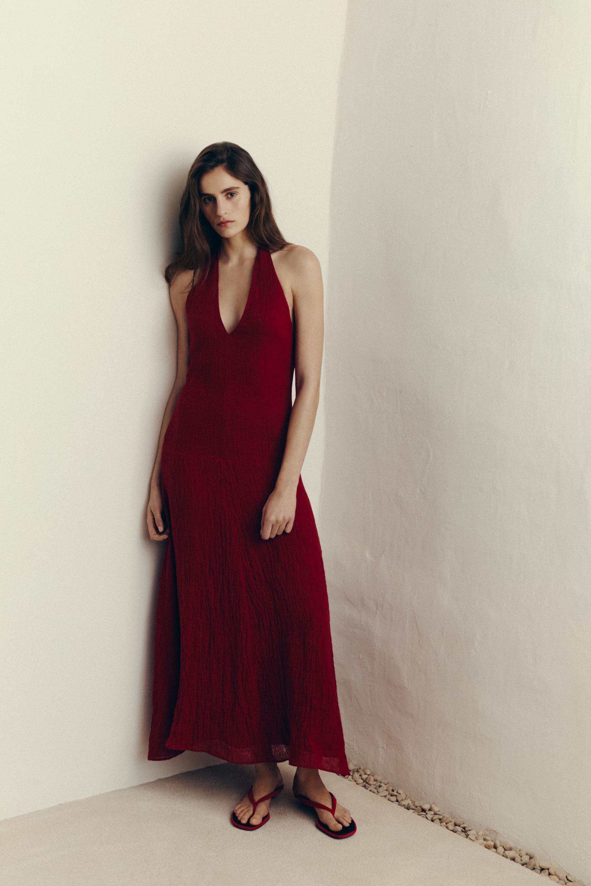 Long 100% linen dress with neckline detail — RED
