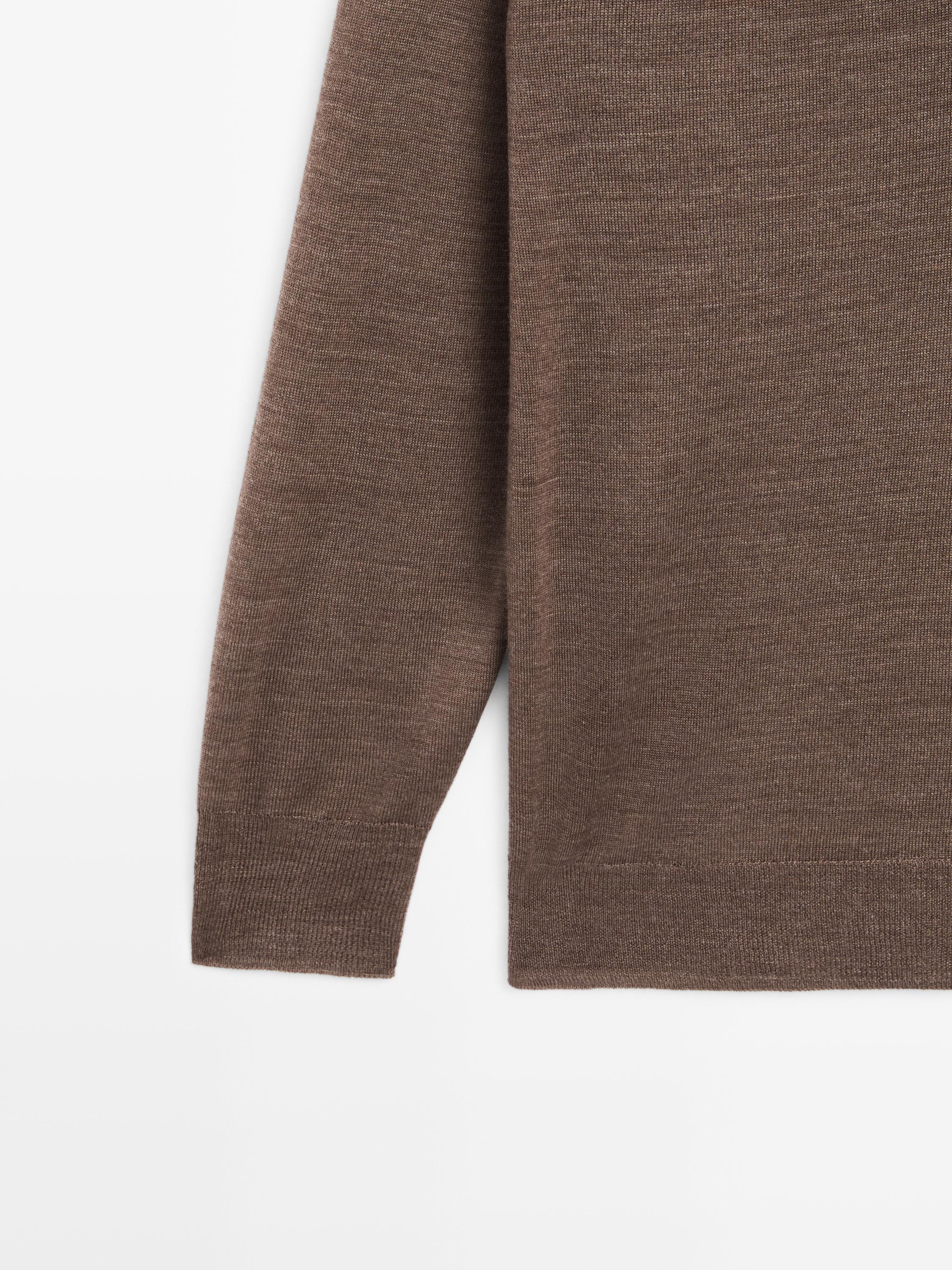 100% wool V-neck knit sweater — BROWN