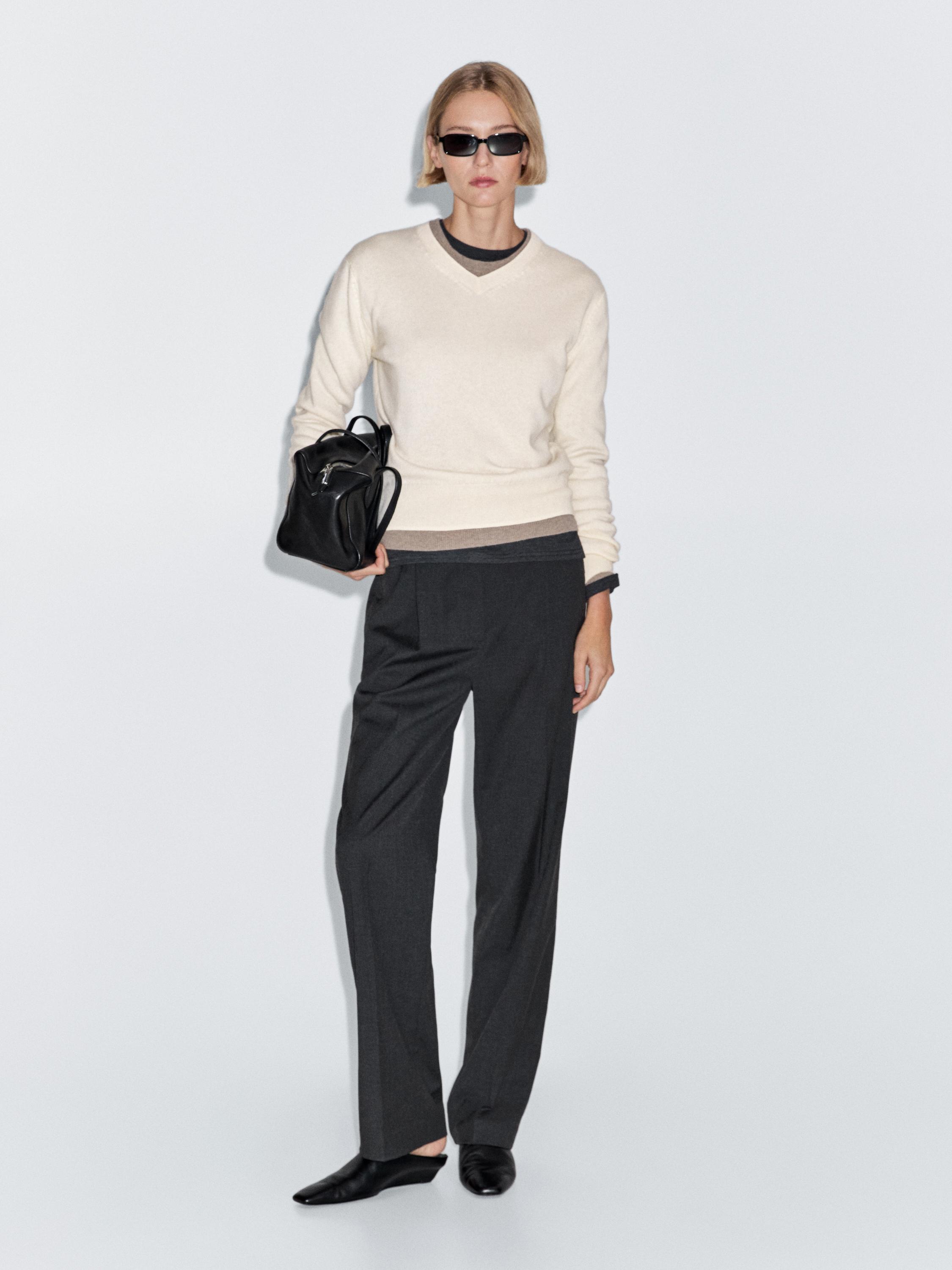 Wool blend knit V-neck sweater — Beige