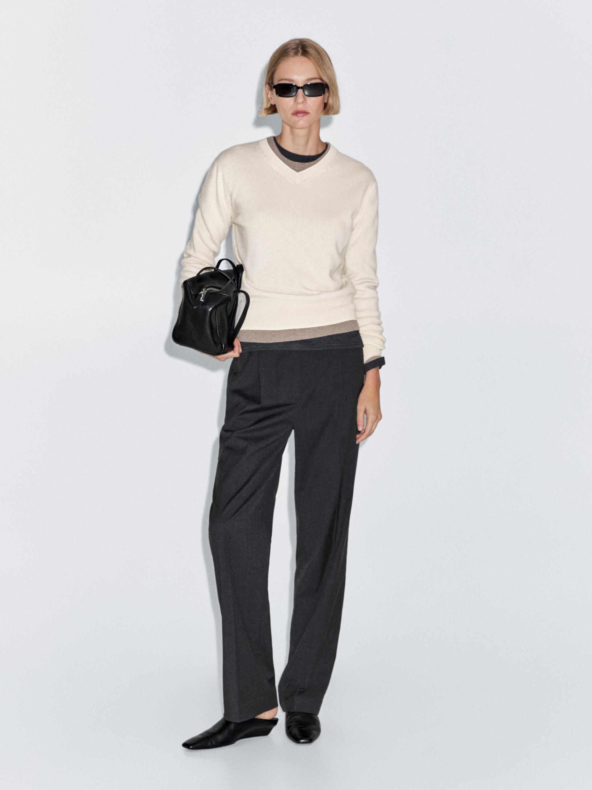 Camisola De Malha Com Decote Em Bico Em Mistura De Fazenda - Bege - M - Massimo Dutti - Mulher
