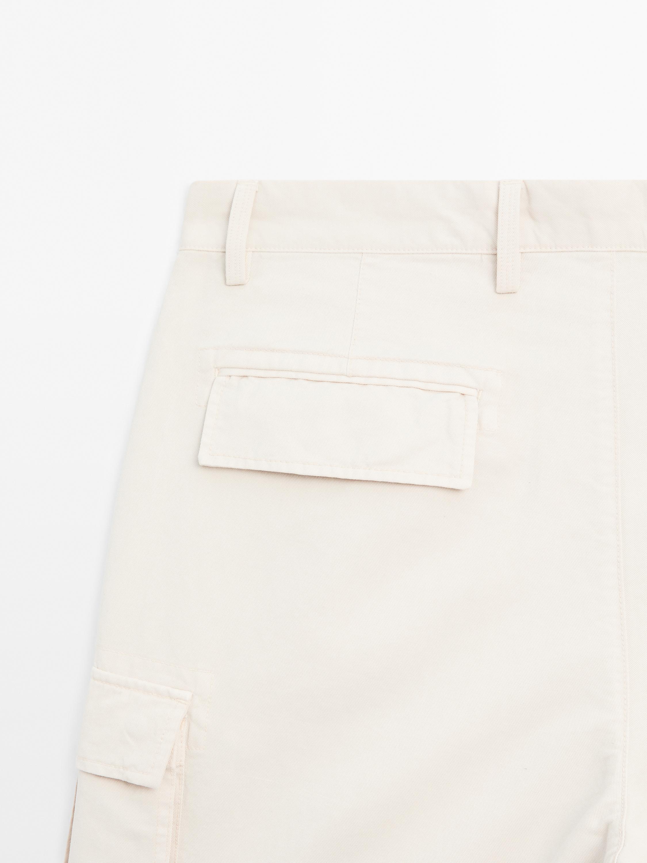 Cotton blend cargo Bermuda shorts