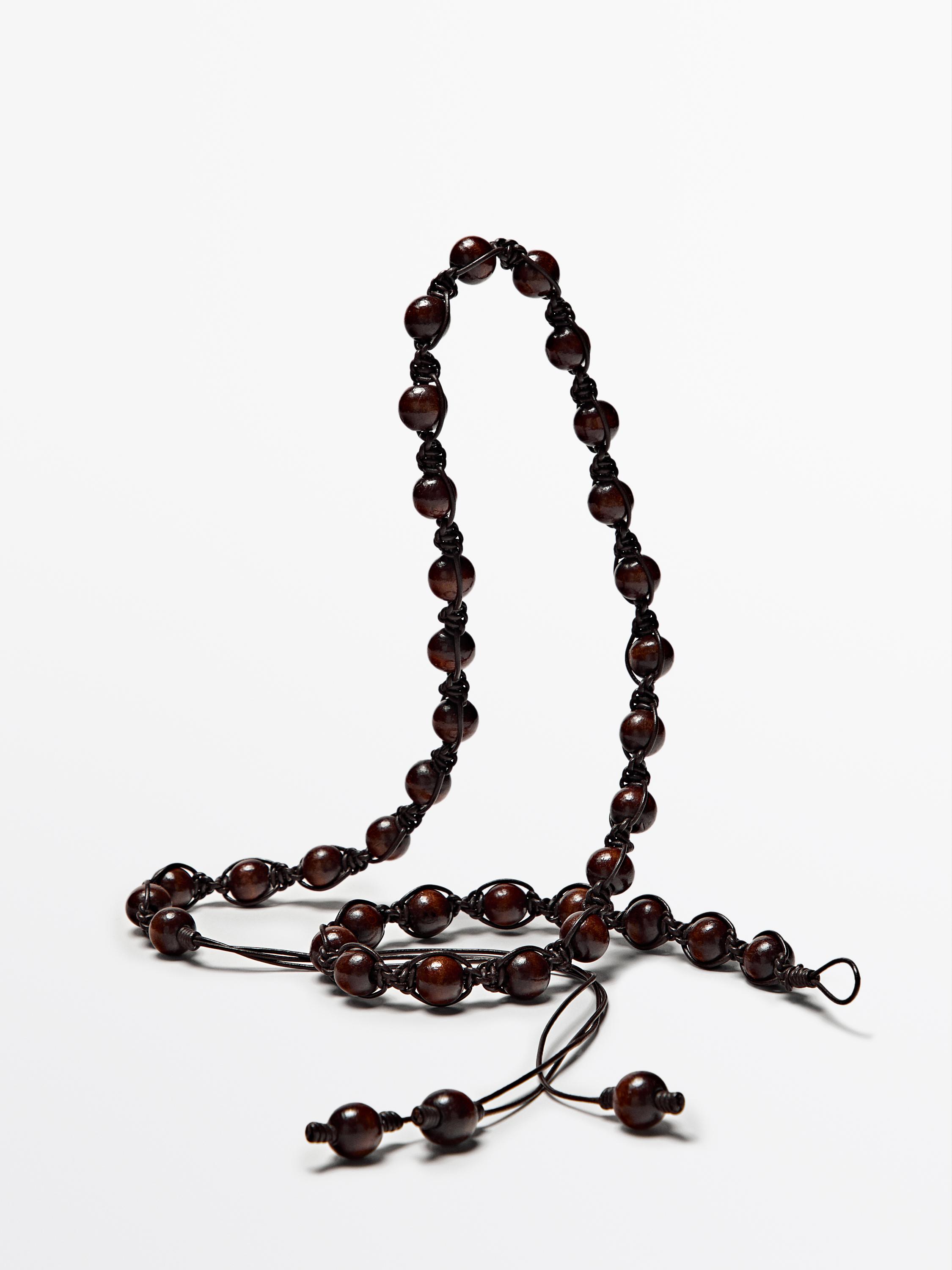 Contrast wood and leather bead belt