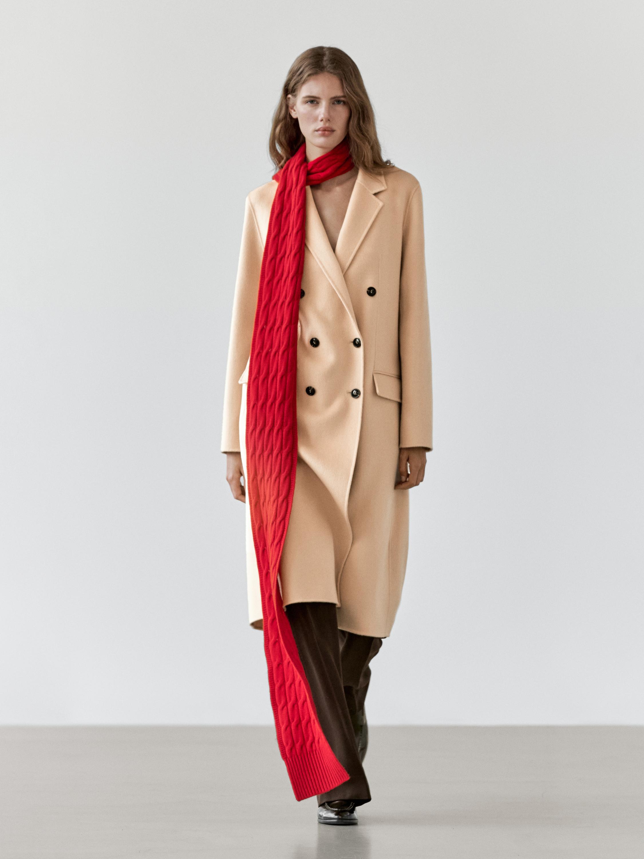 Langer zweireihiger Mantel aus Wollmischgewebe