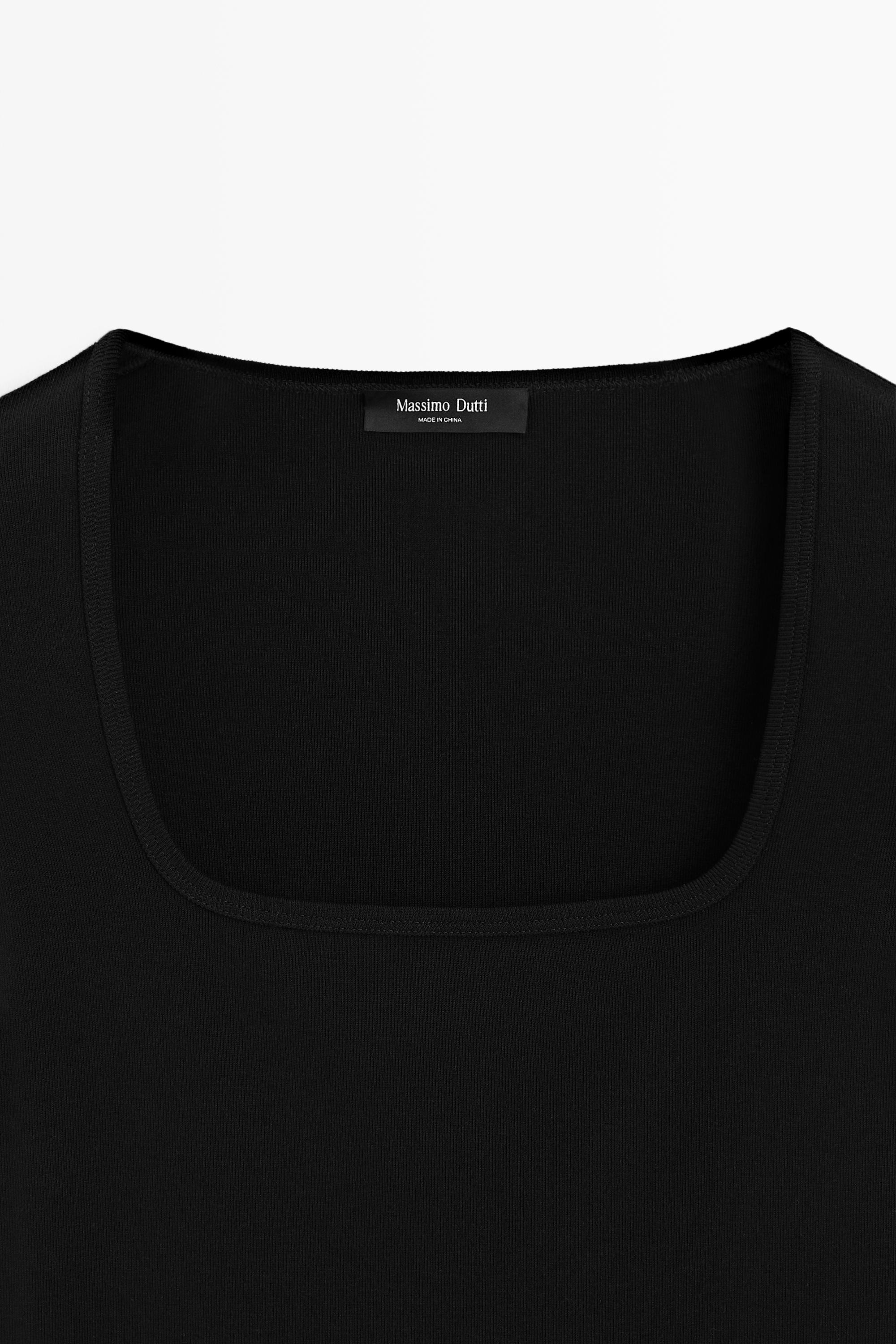 Short sleeve square neckline T-shirt — BLACK