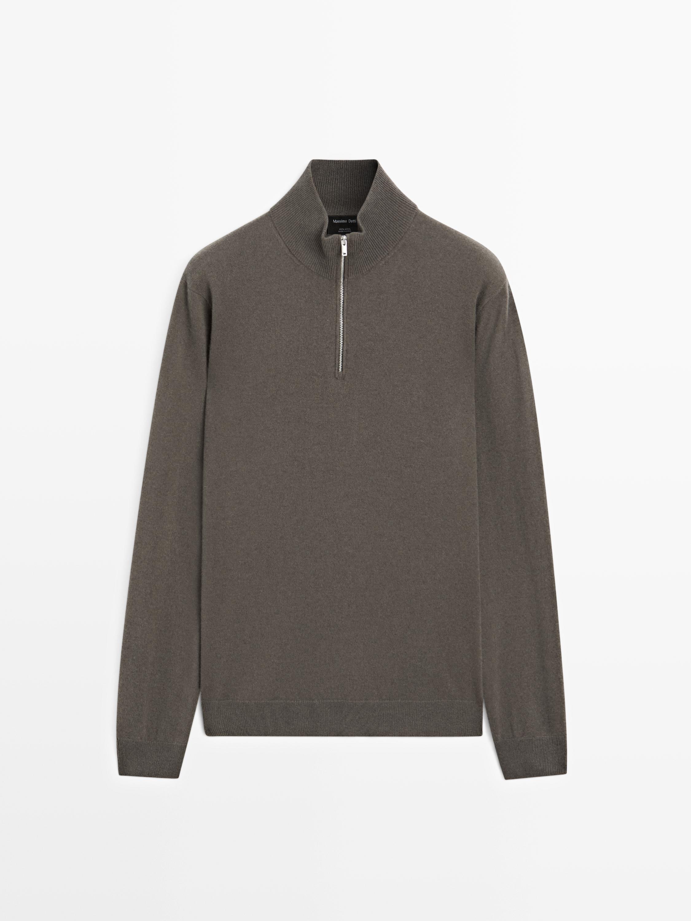 Mock neck knit sweater with zip