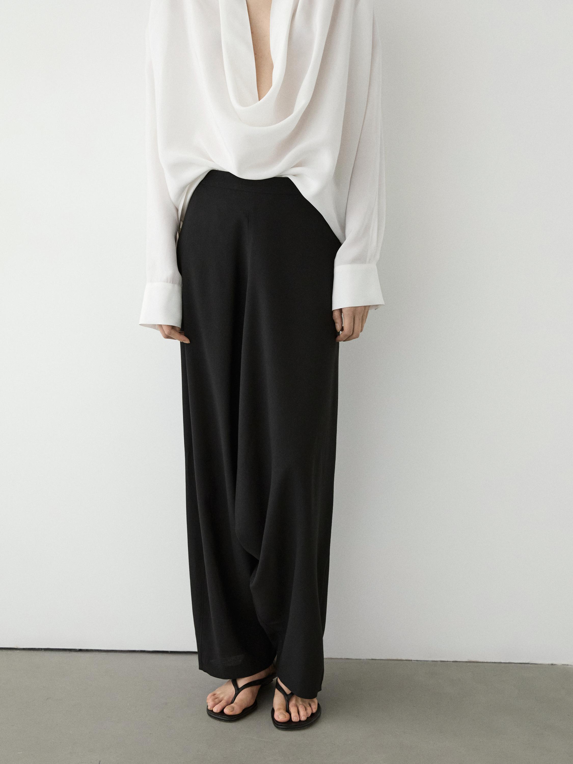 Flowing baggy trousers — BLACK