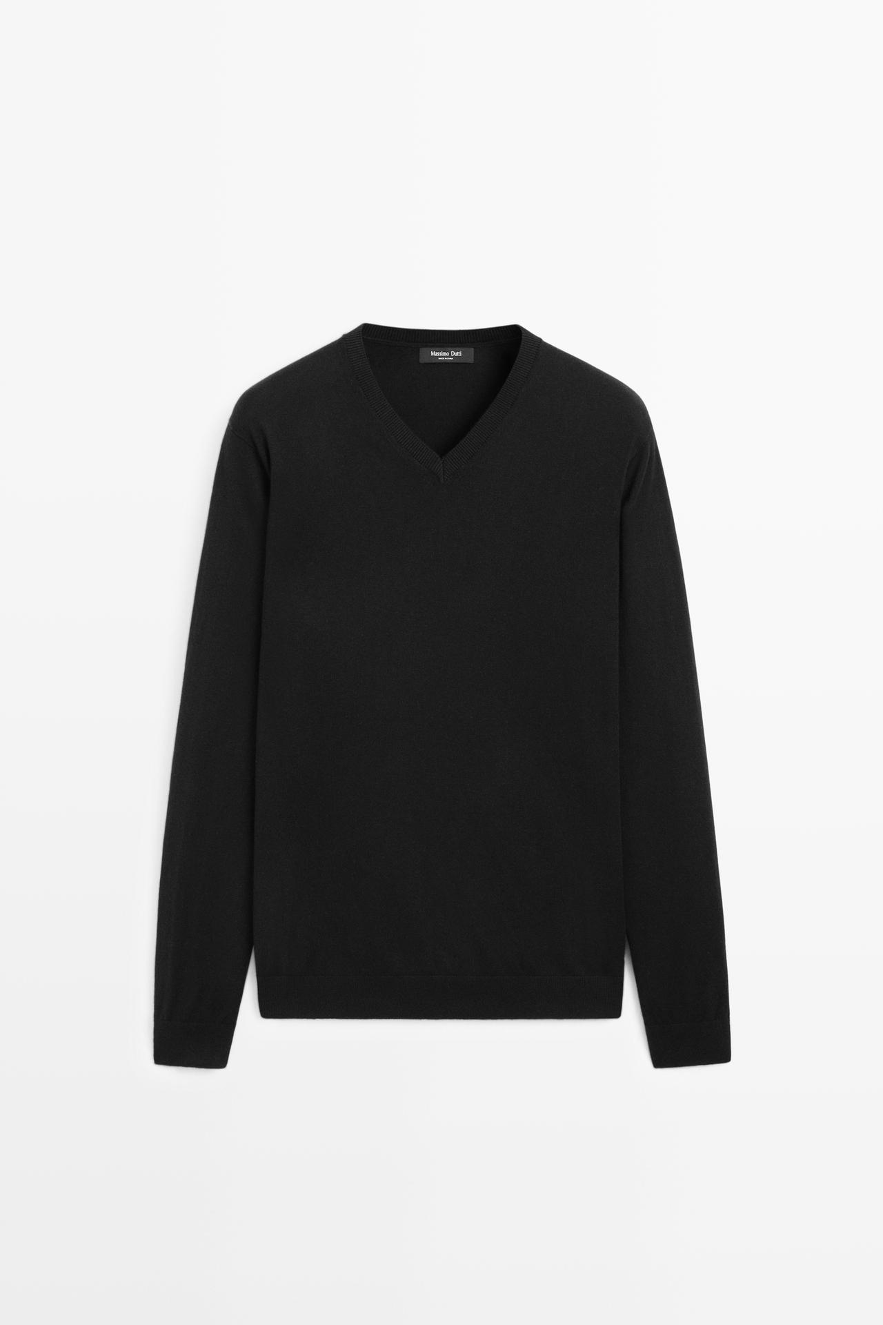 Cotton blend V-neck knit sweater — BLACK