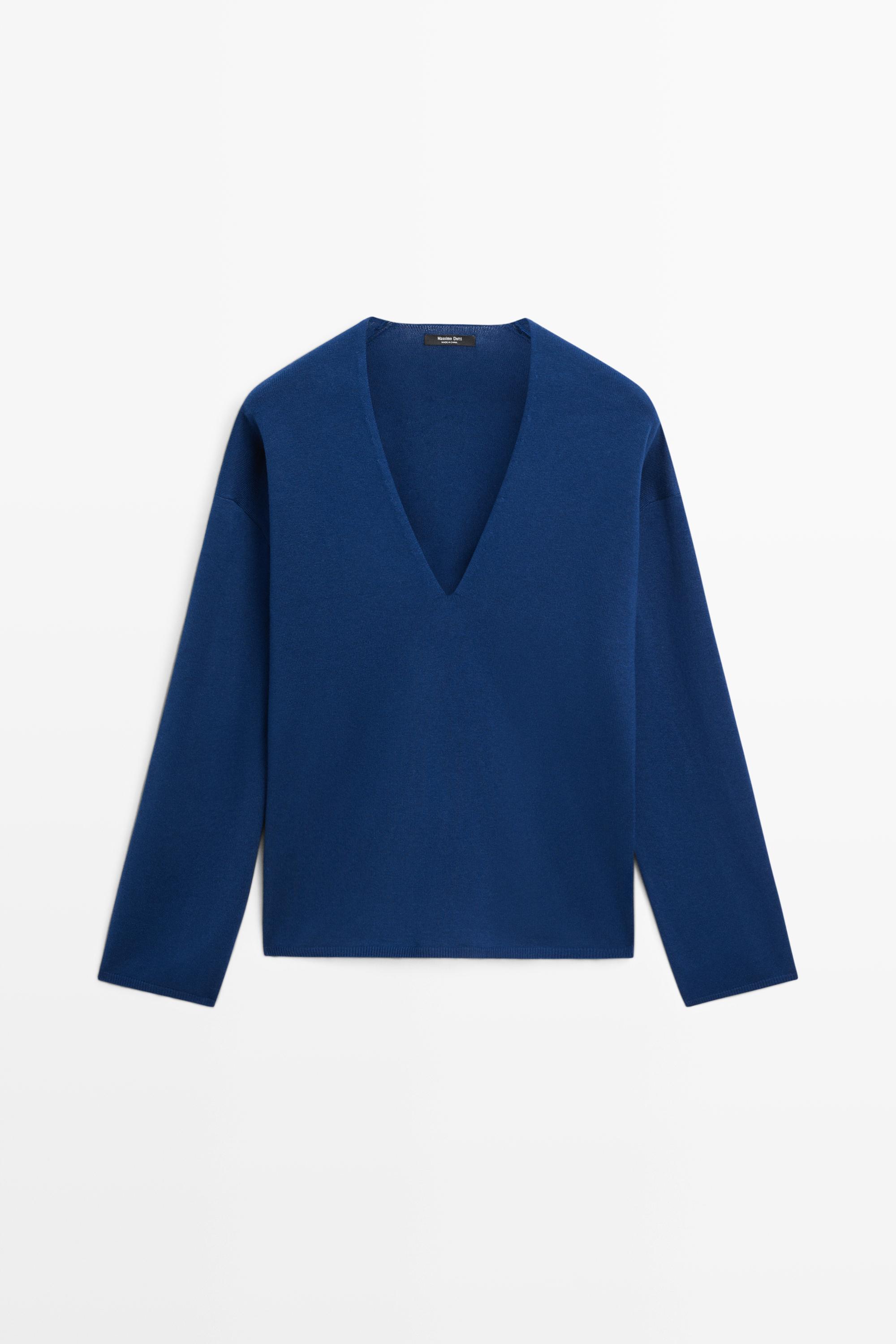 Striped V-neck knit sweater — NAVY BLUE