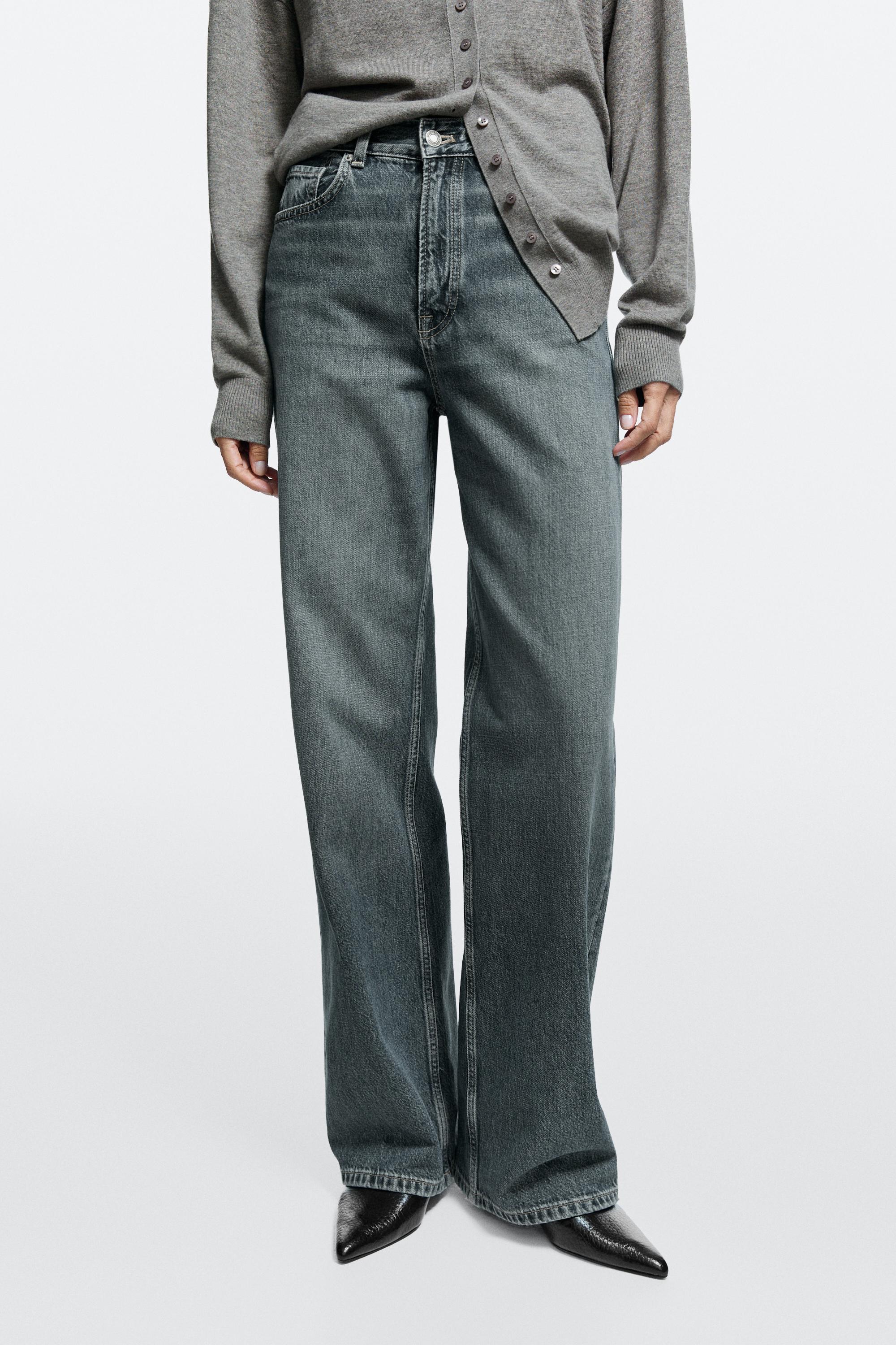High-waist wide-leg jeans