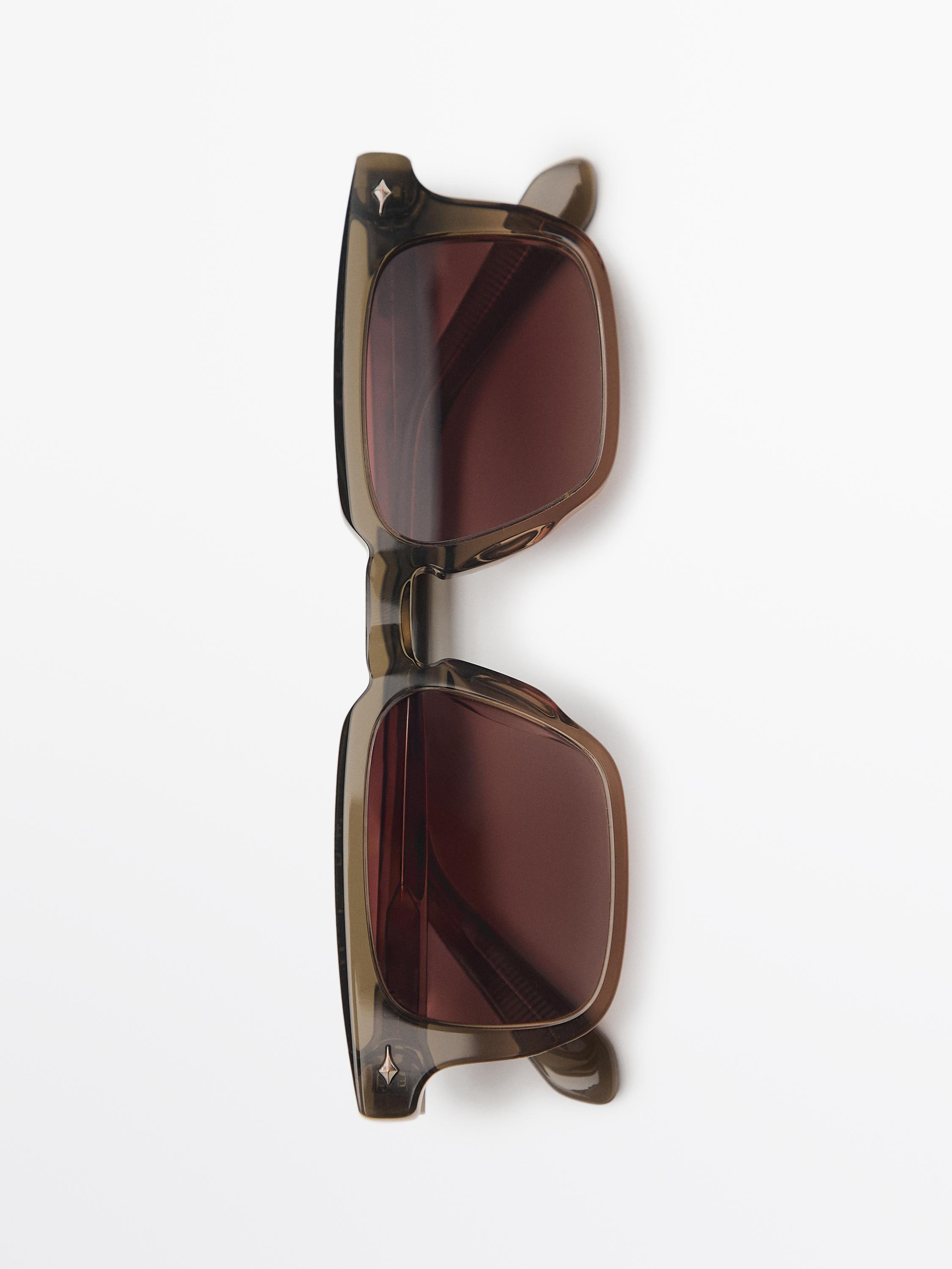 Narrow rectangular sunglasses