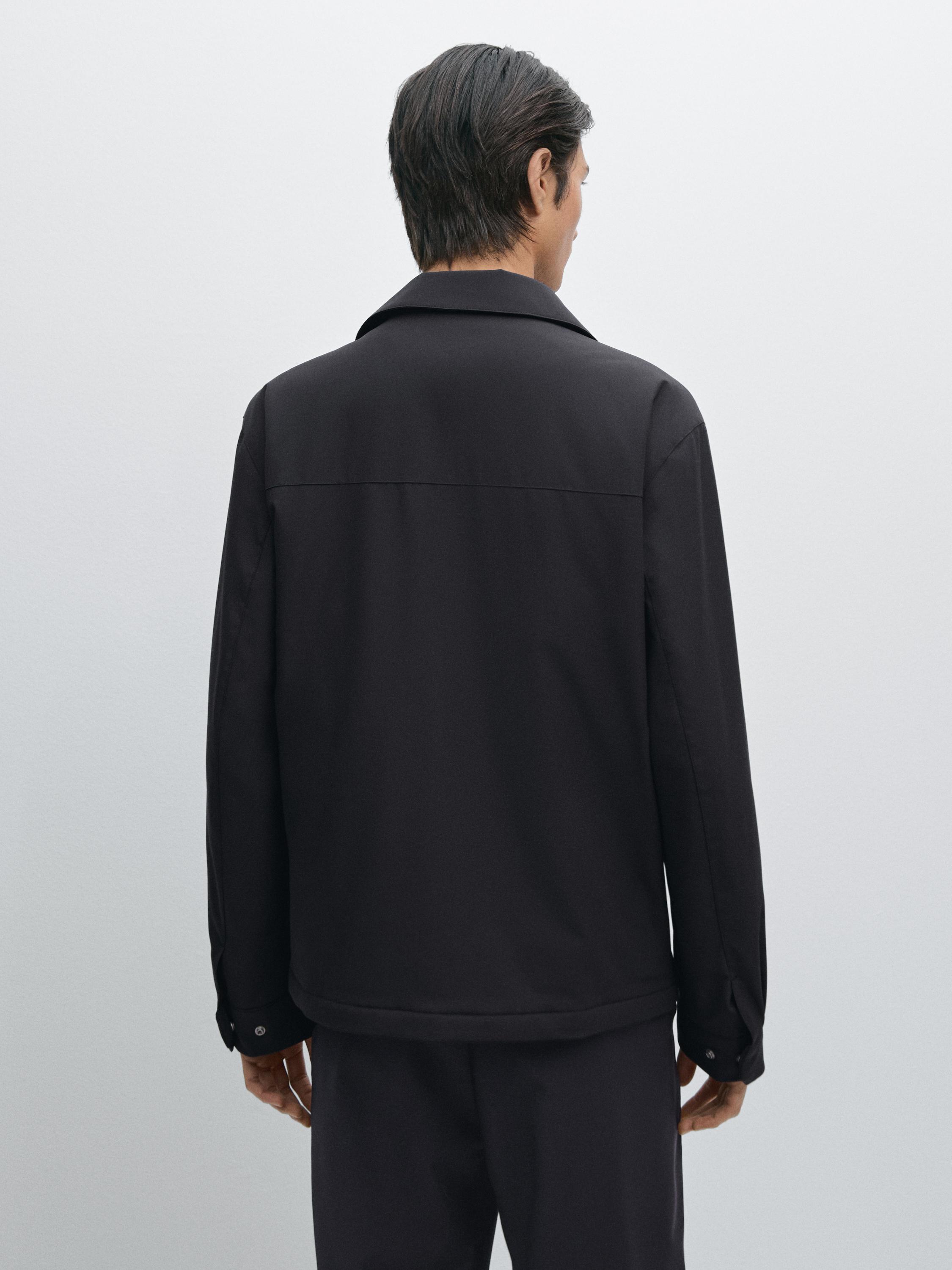 Lightweight water-repellent jacket
