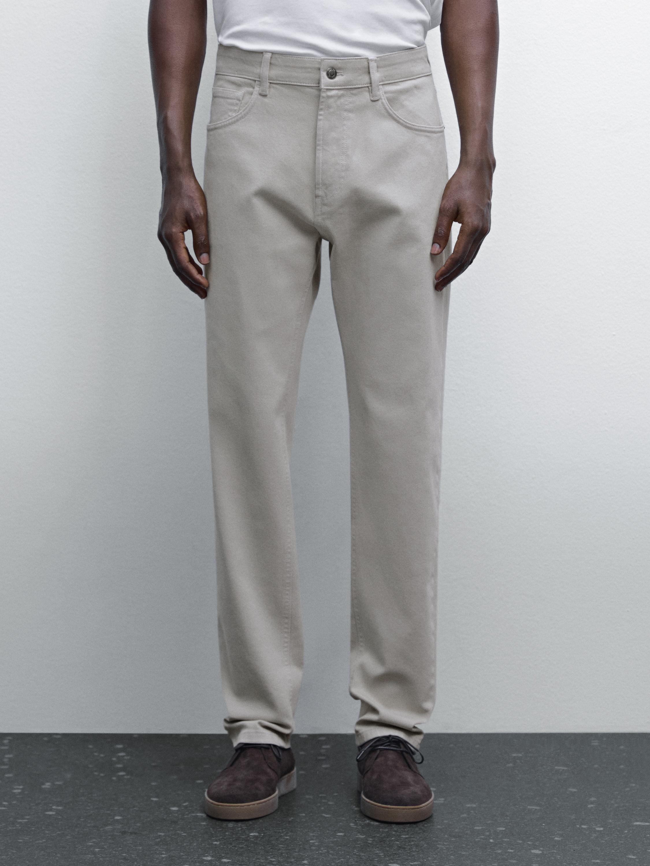 بنطلون جينز ضيق