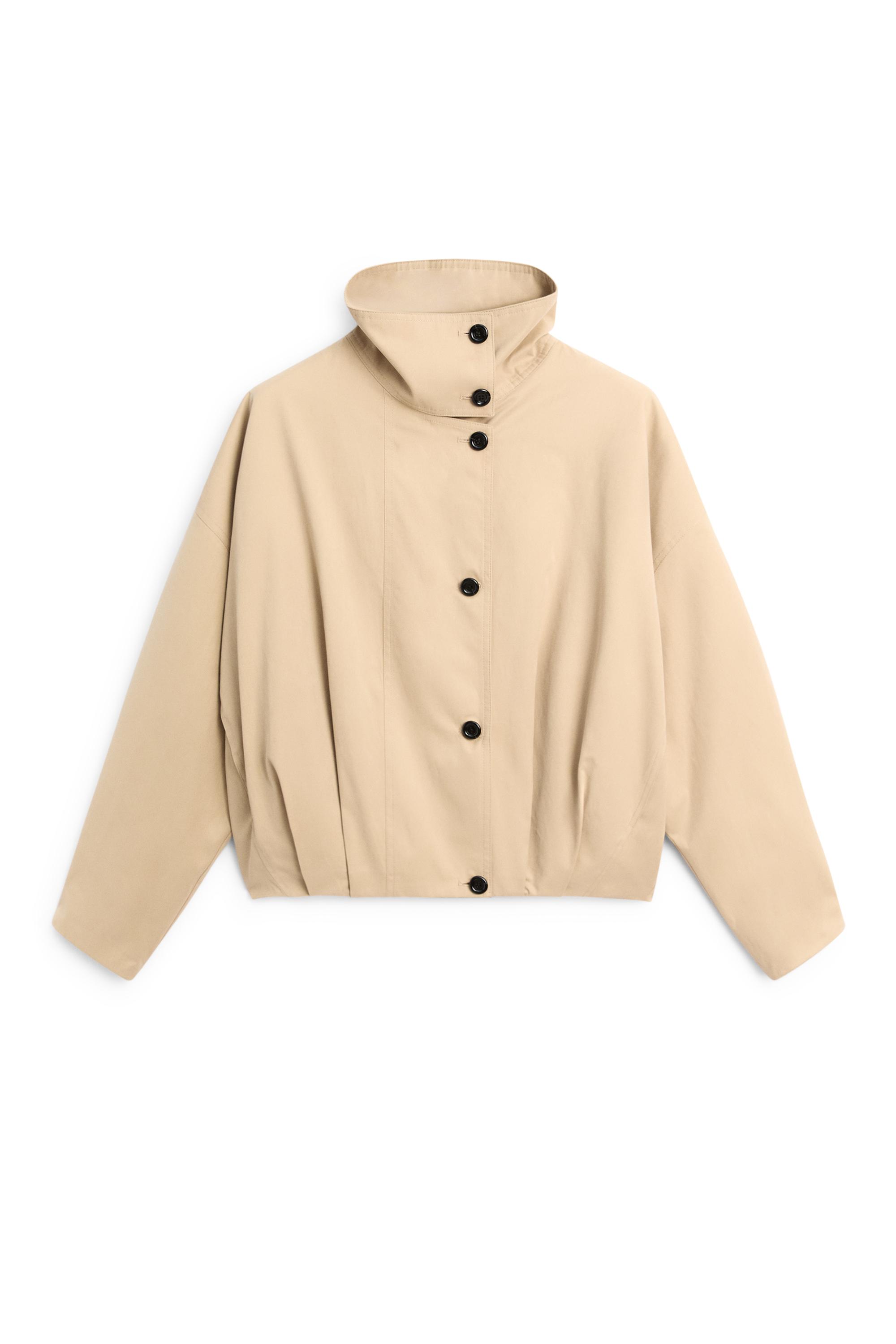 Pleated stand-collar bomber jacket — Beige