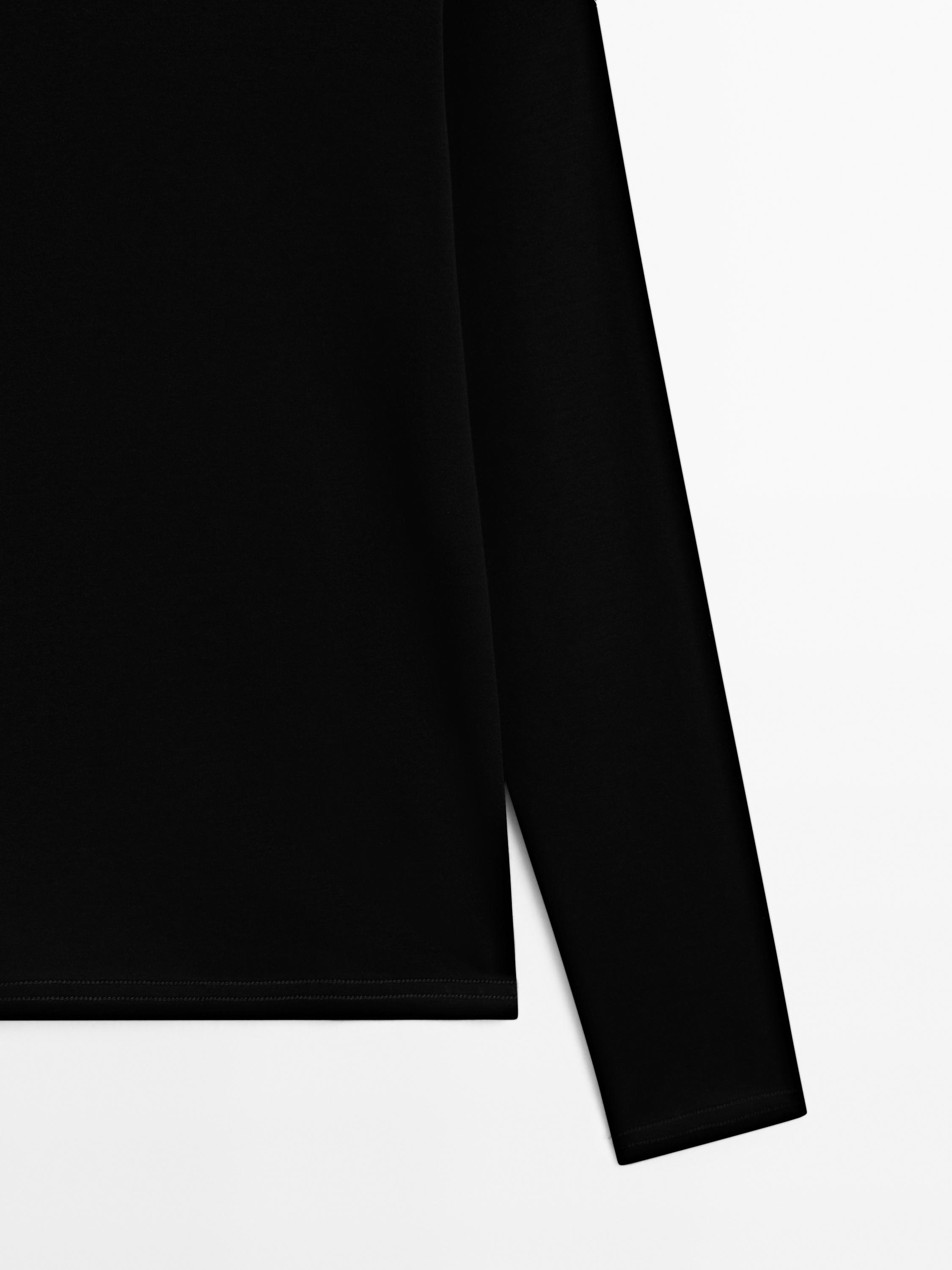 Long sleeve T-shirt with seam detail