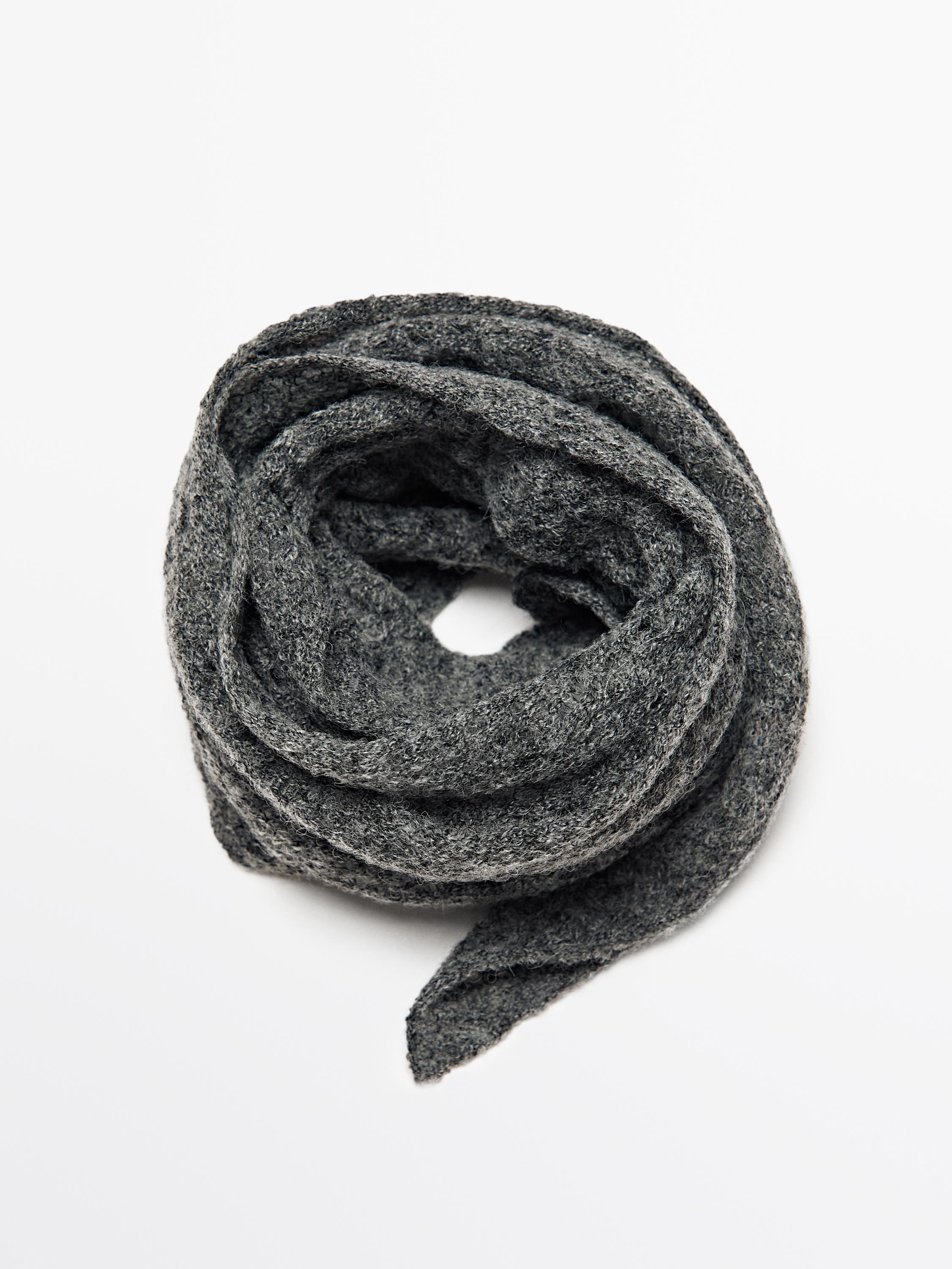 Knit neck scarf