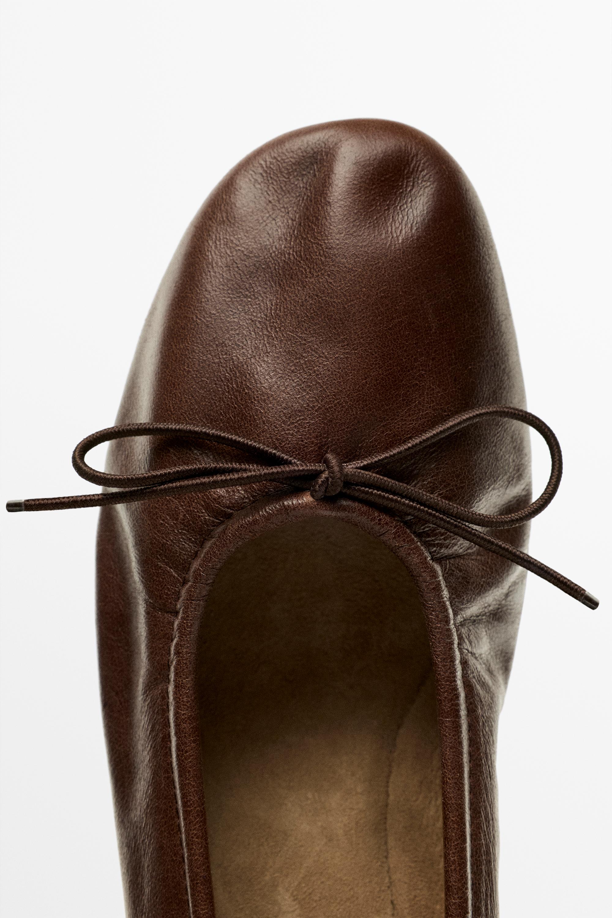 Heeled ballet flat — BROWN