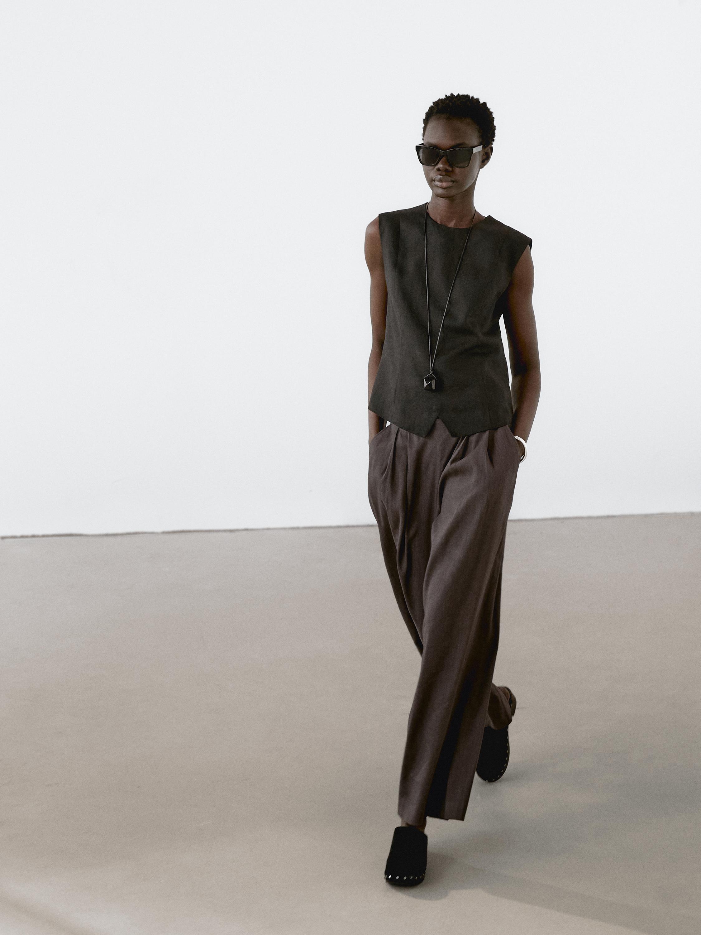 Linen blend pleated trousers