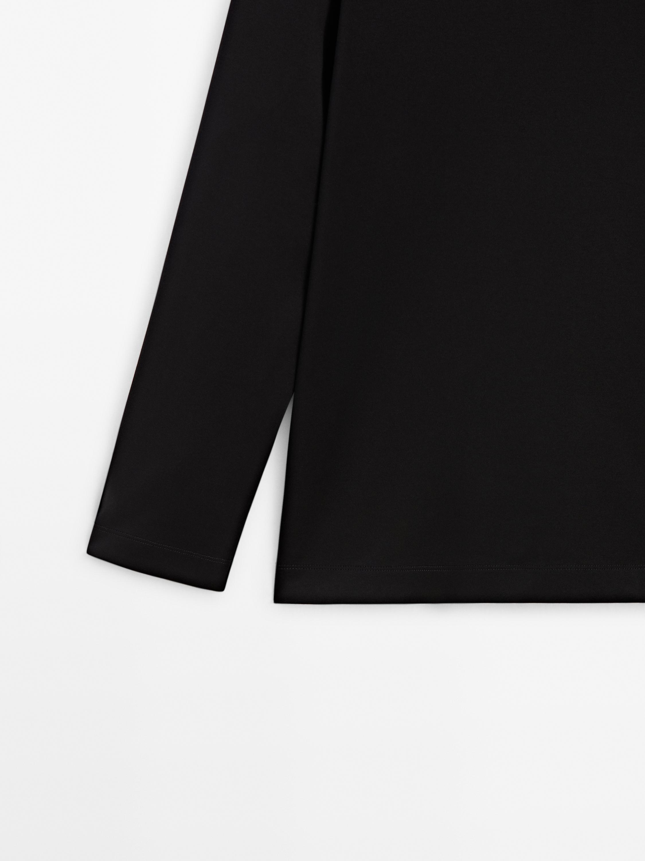 Mock neck knit sweater