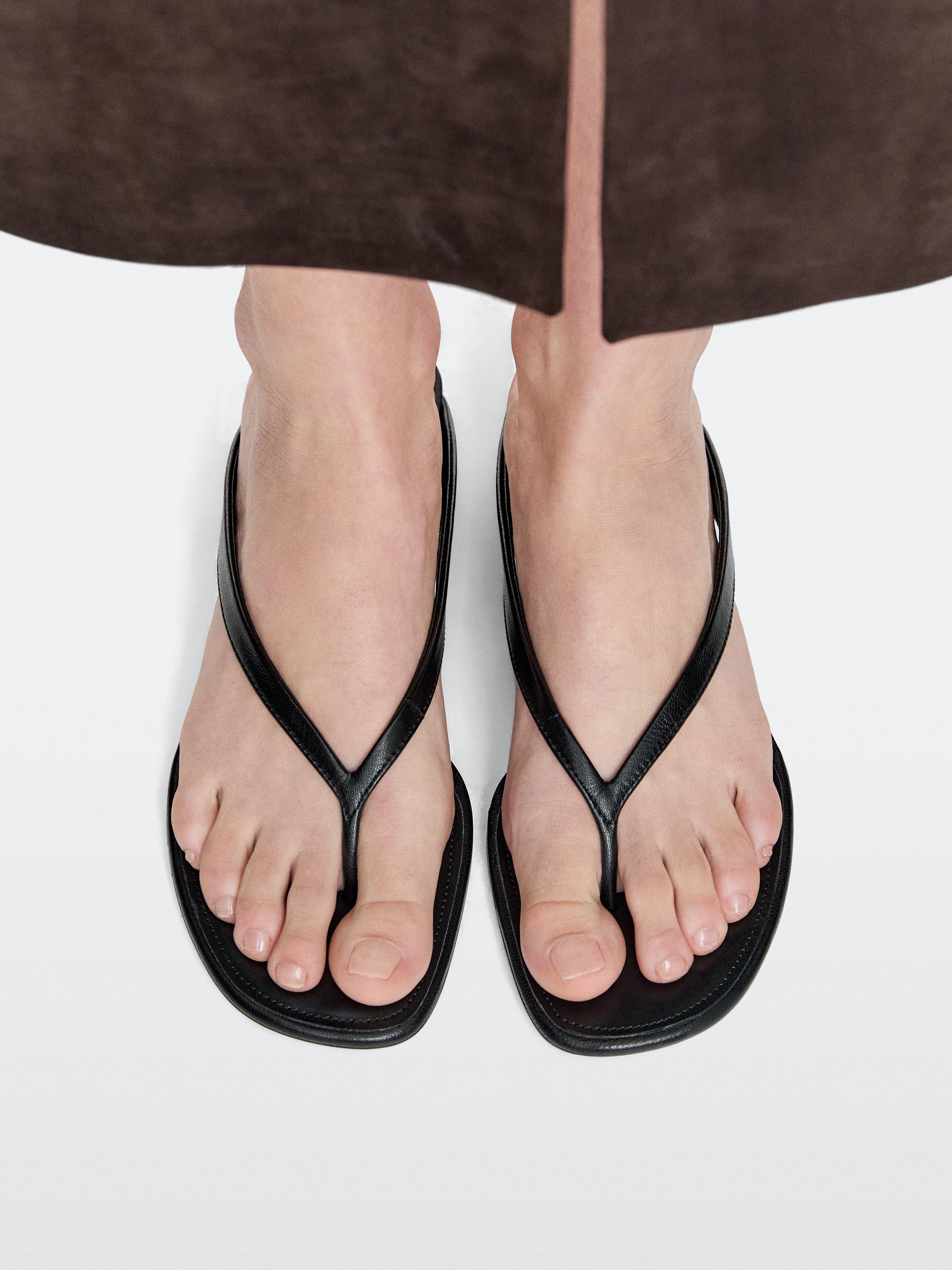 Mid-heel toe sandal — BLACK