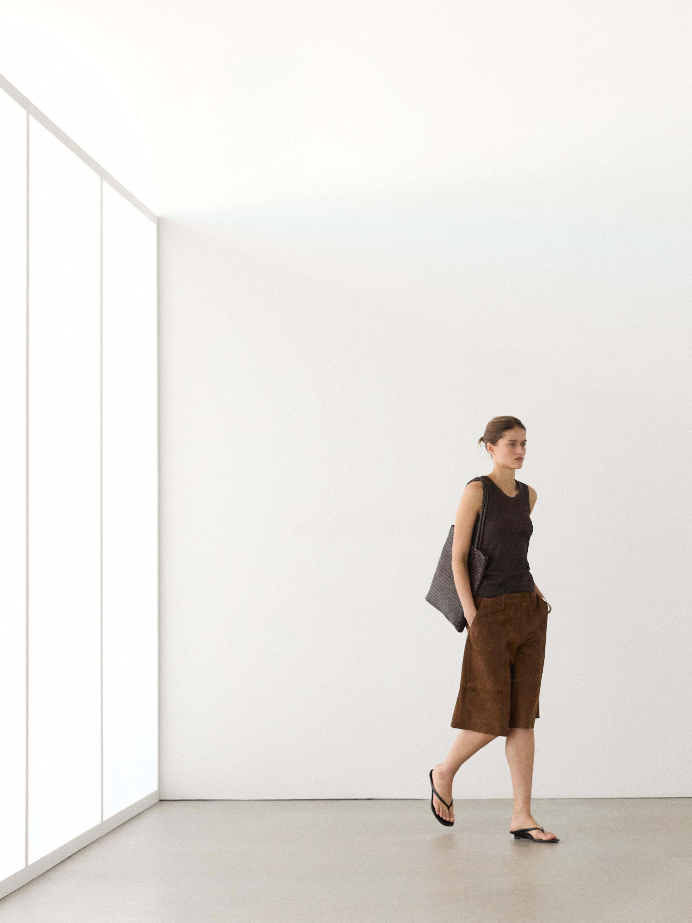 Long suede leather Bermuda shorts — BROWN
