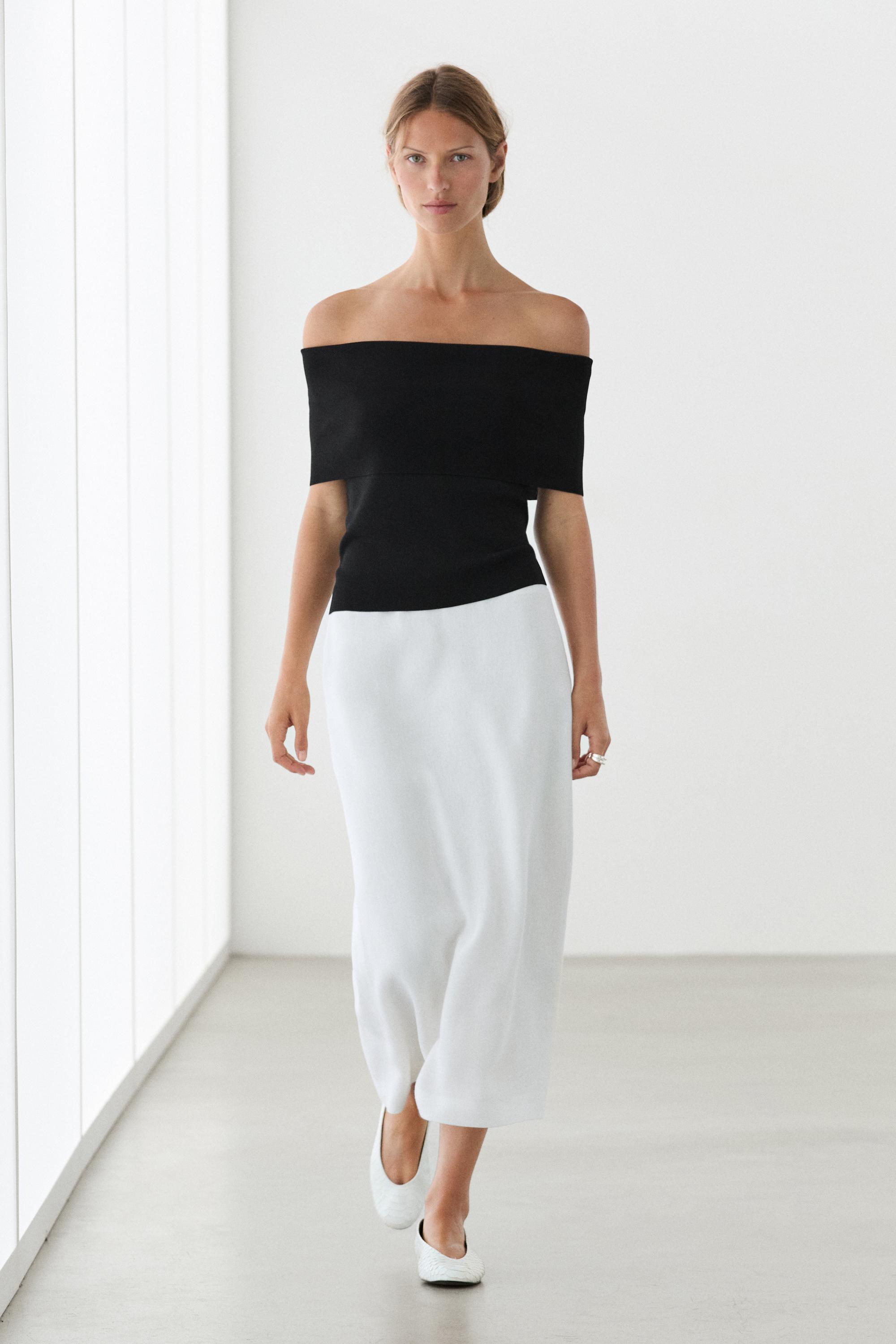 Off-the-shoulder top