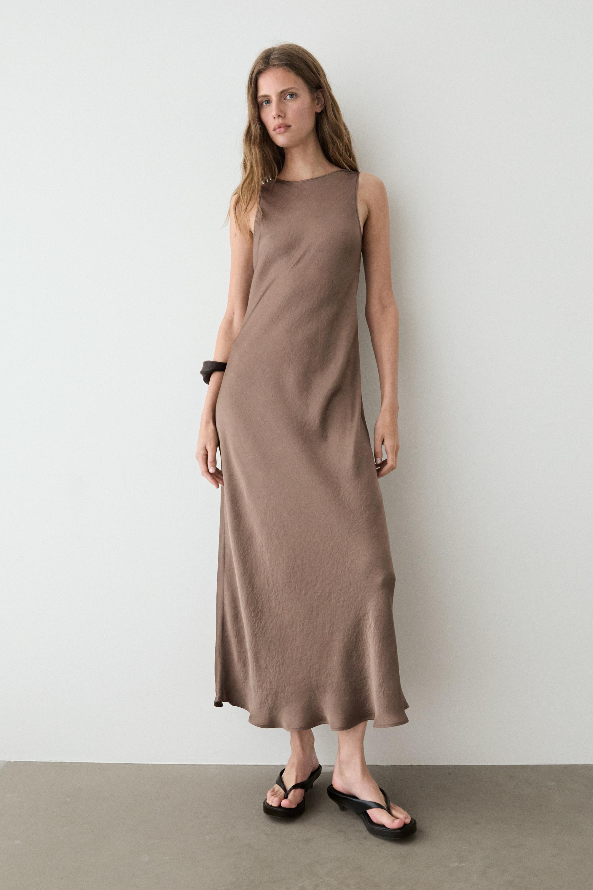 Flowing midi dress — TOFFEE