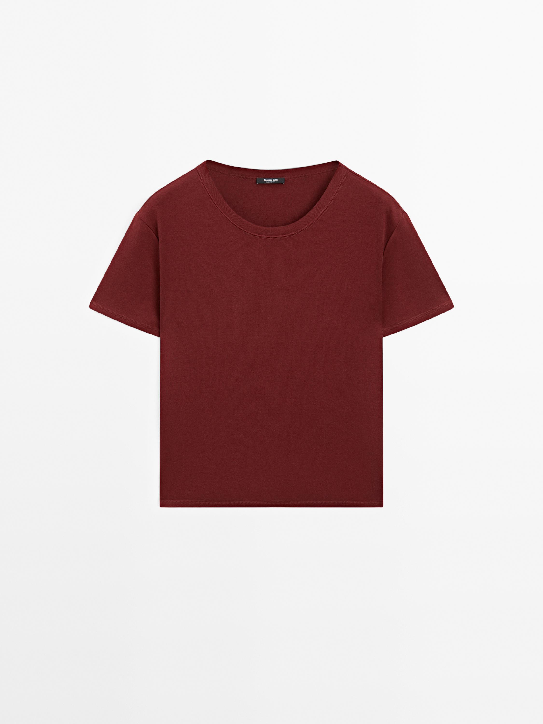 Regular fit t-shirt with collar detail