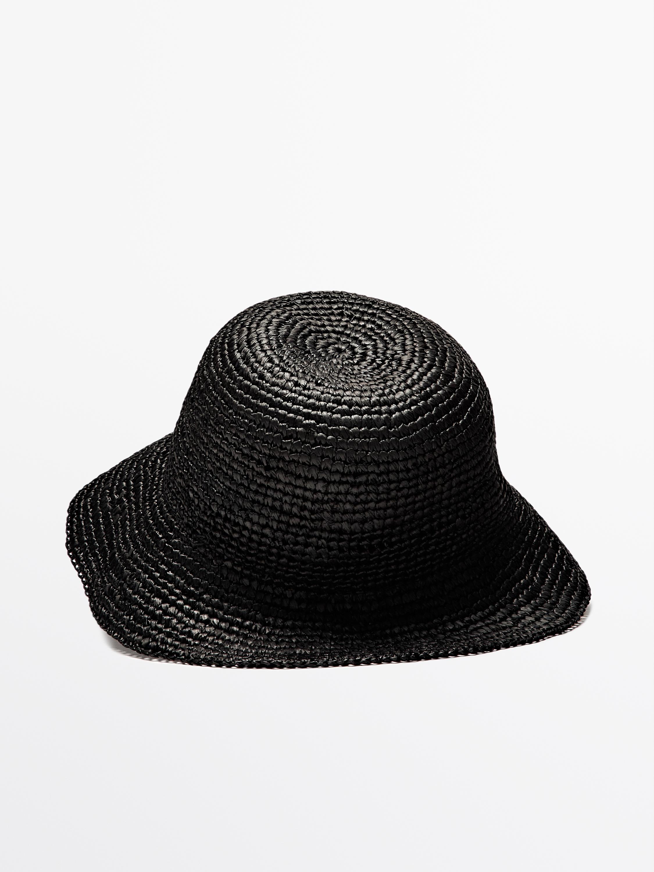 Raffia hat