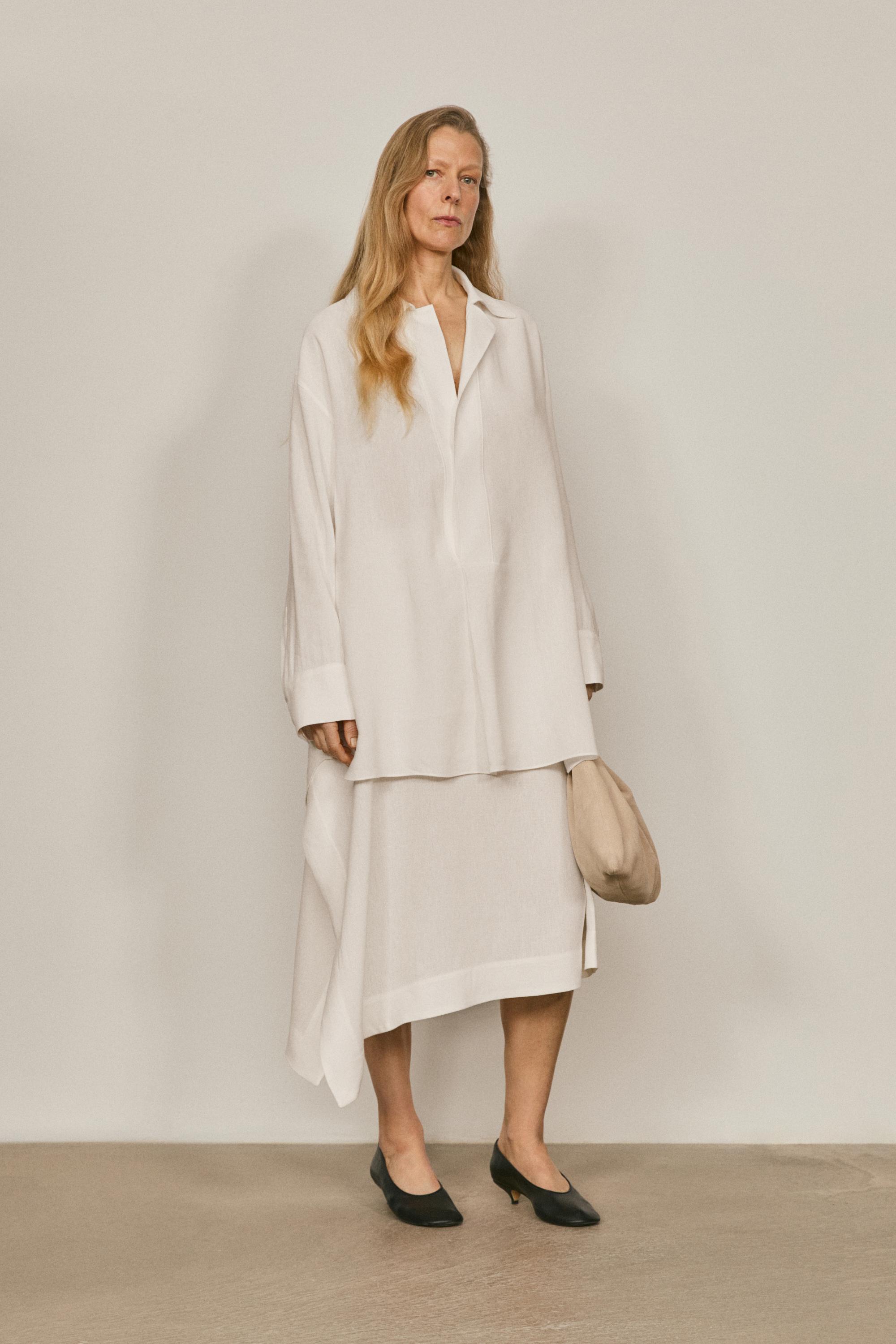 Flowing linen blend shirt - LIMITED EDITION White Shirts | Massimo Dutti Flowing linen blend shirt - LIMITED EDITION White Shirts | Massimo Dutti