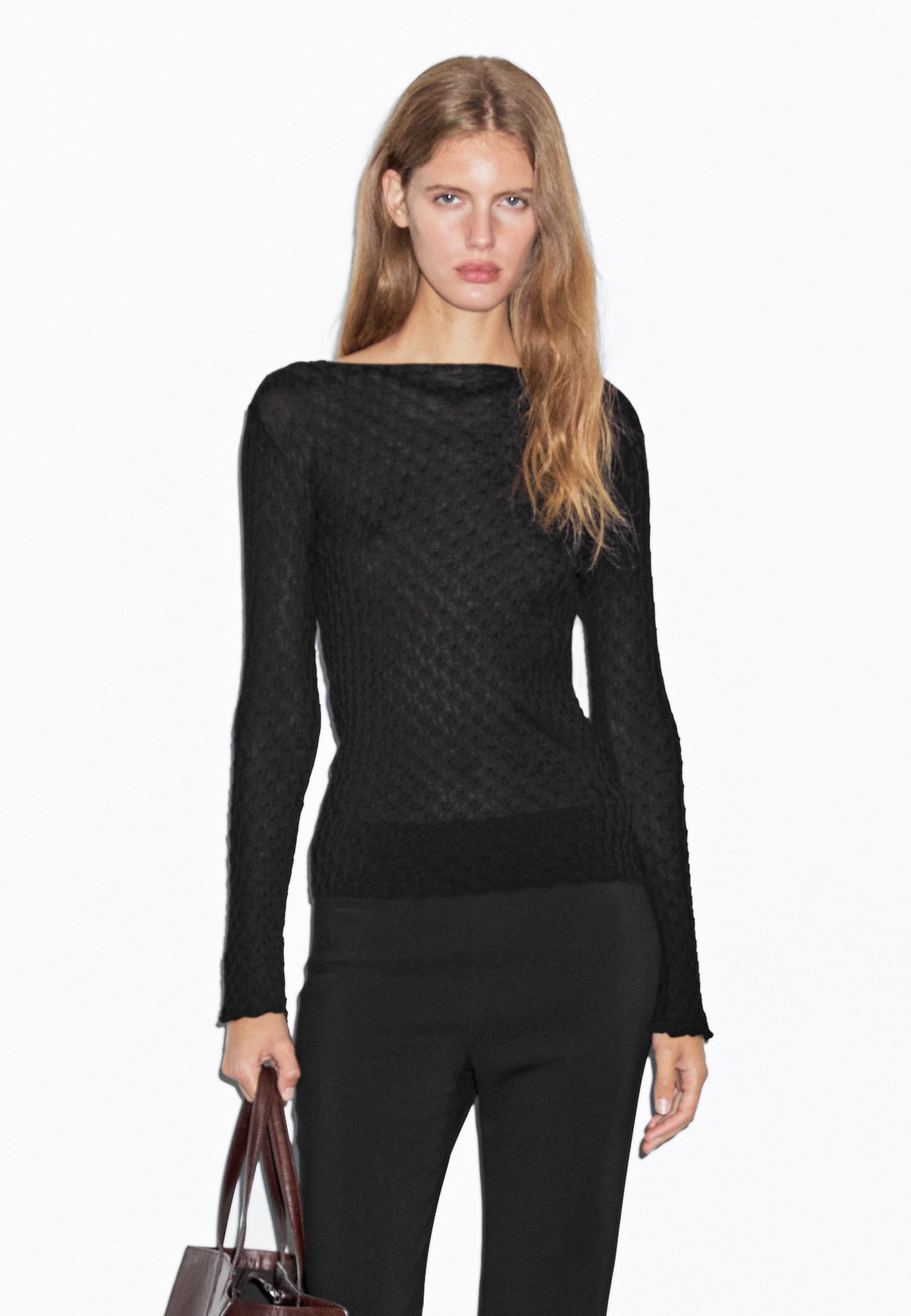 Long sleeve textured 100% cotton top