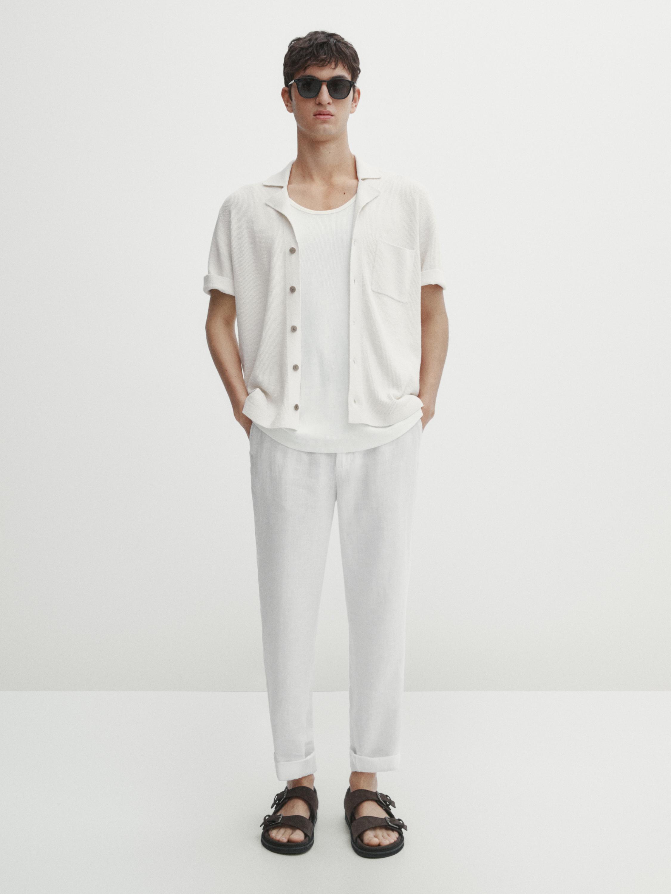 Short sleeve knit cardigan with buttons