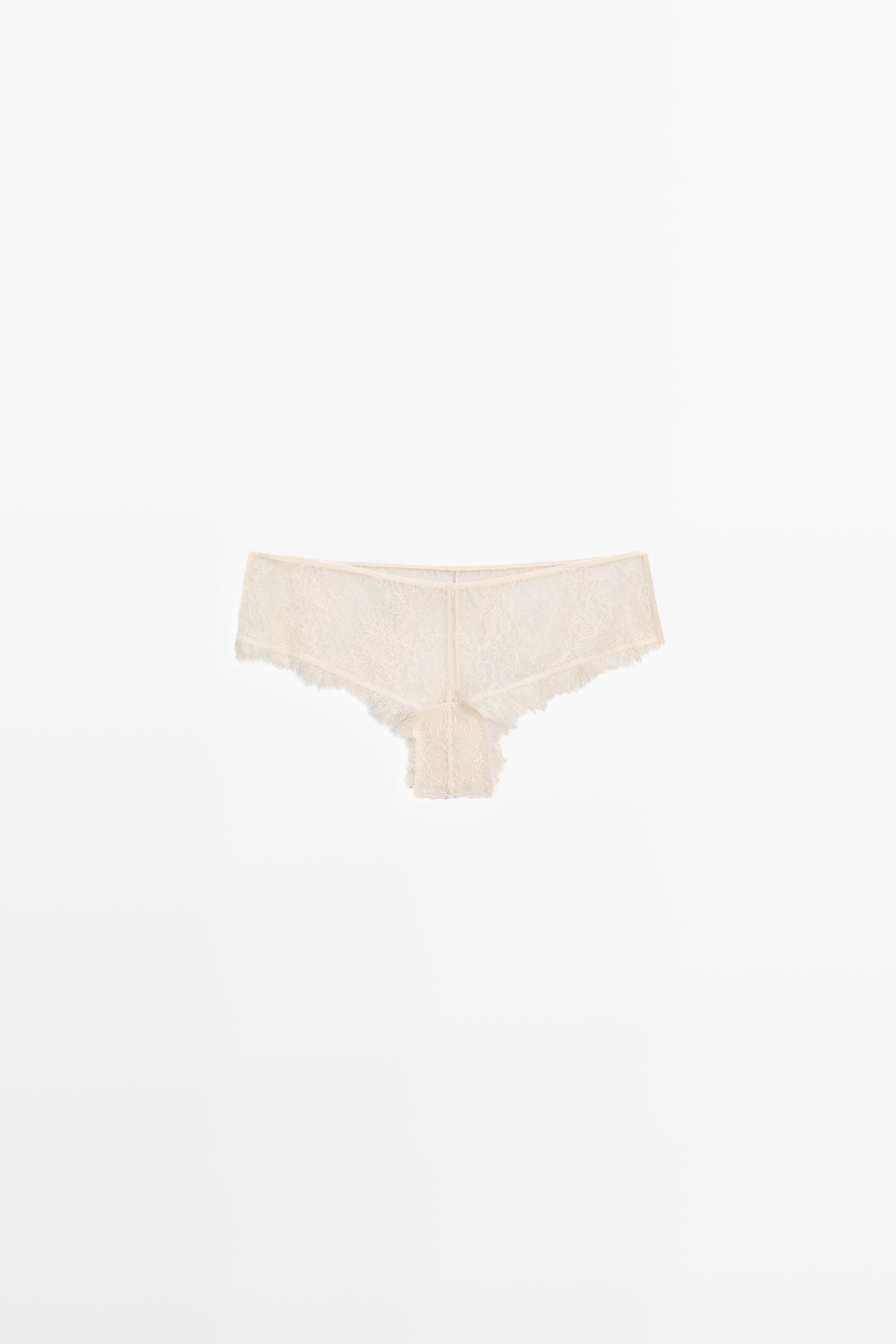 Scalloped lace culotte briefs — CREAM