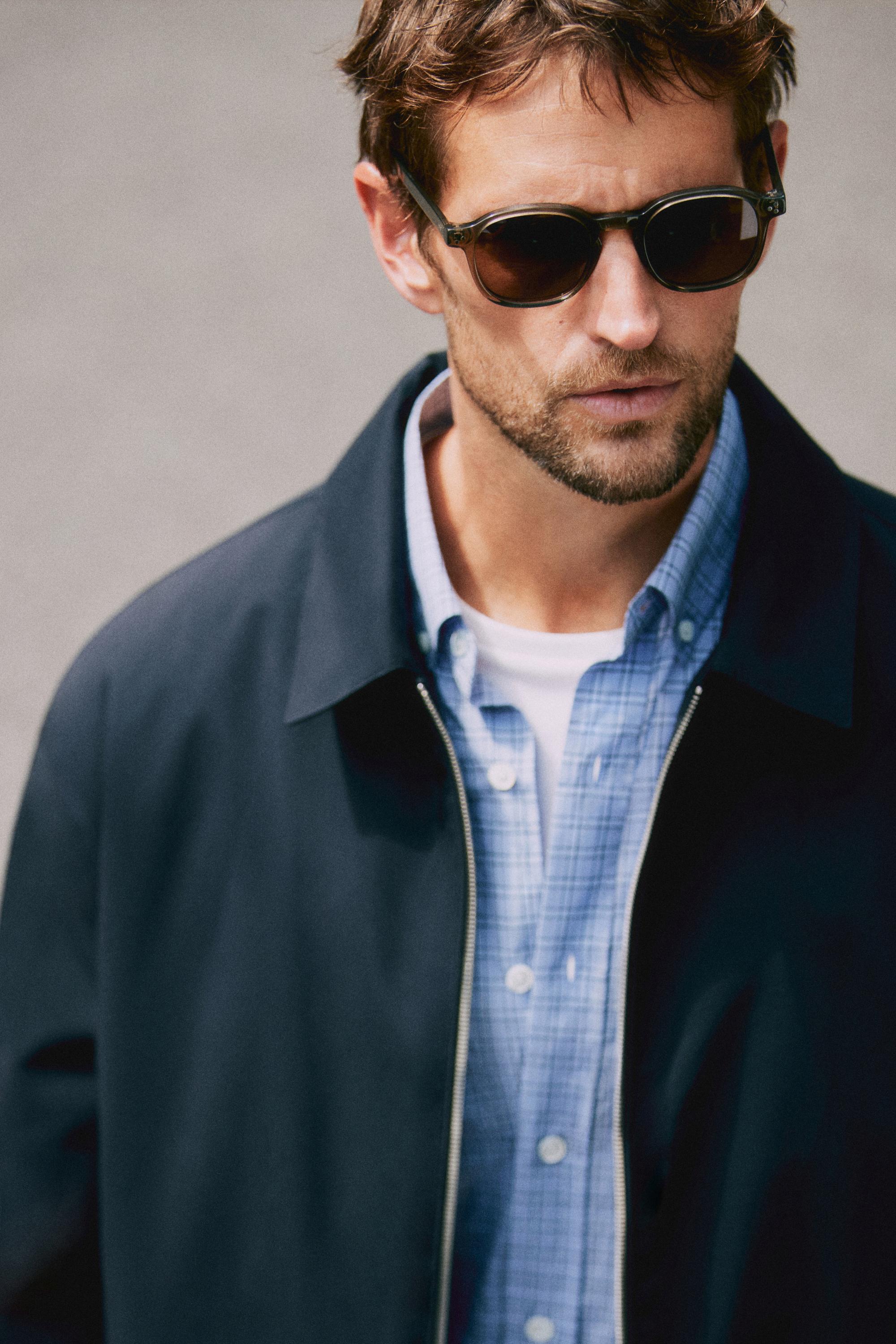 Lightweight jacket with collar detail — NAVY BLUE